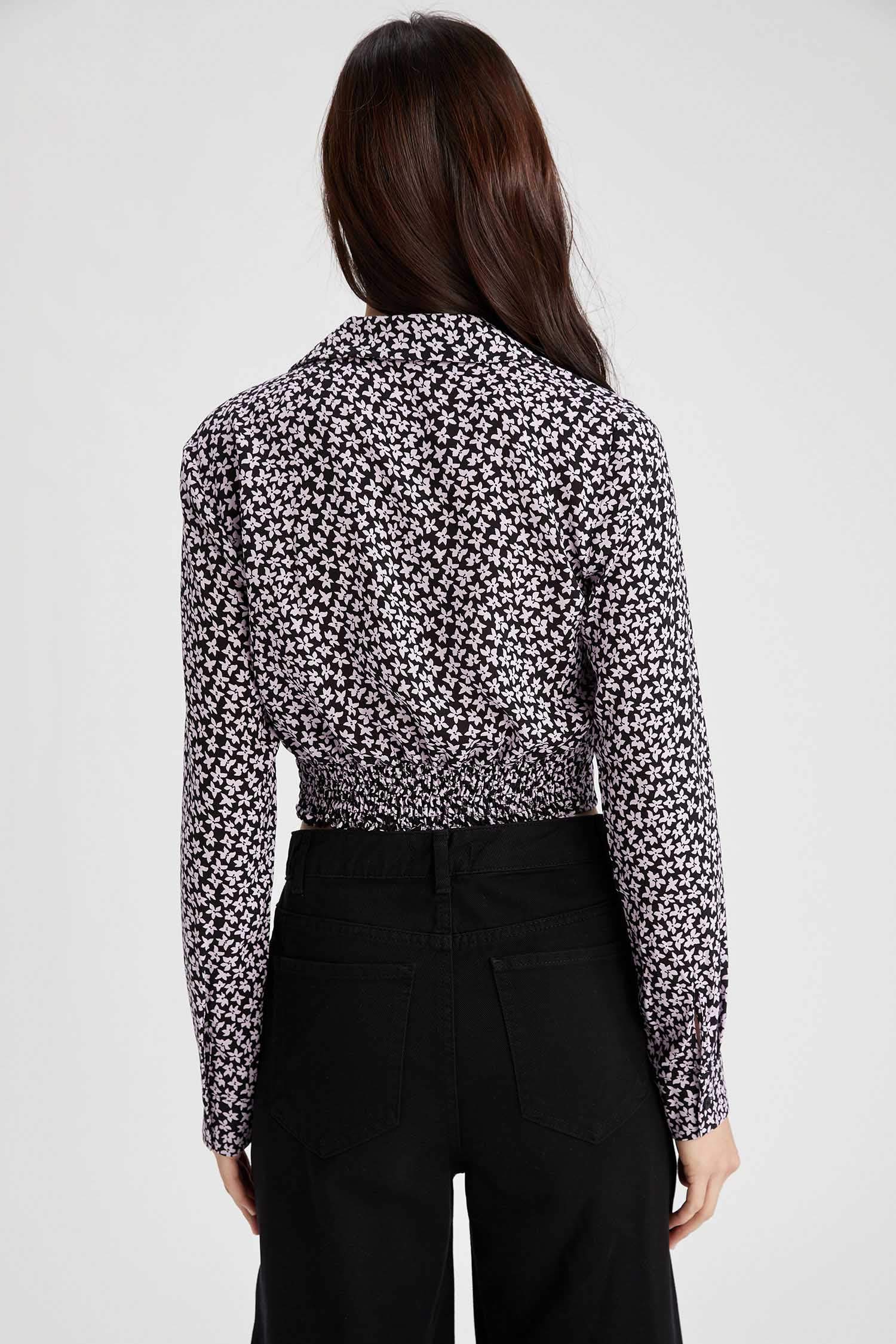 Çiçekli Kruvaze Yaka Uzun Kollu Crop Top