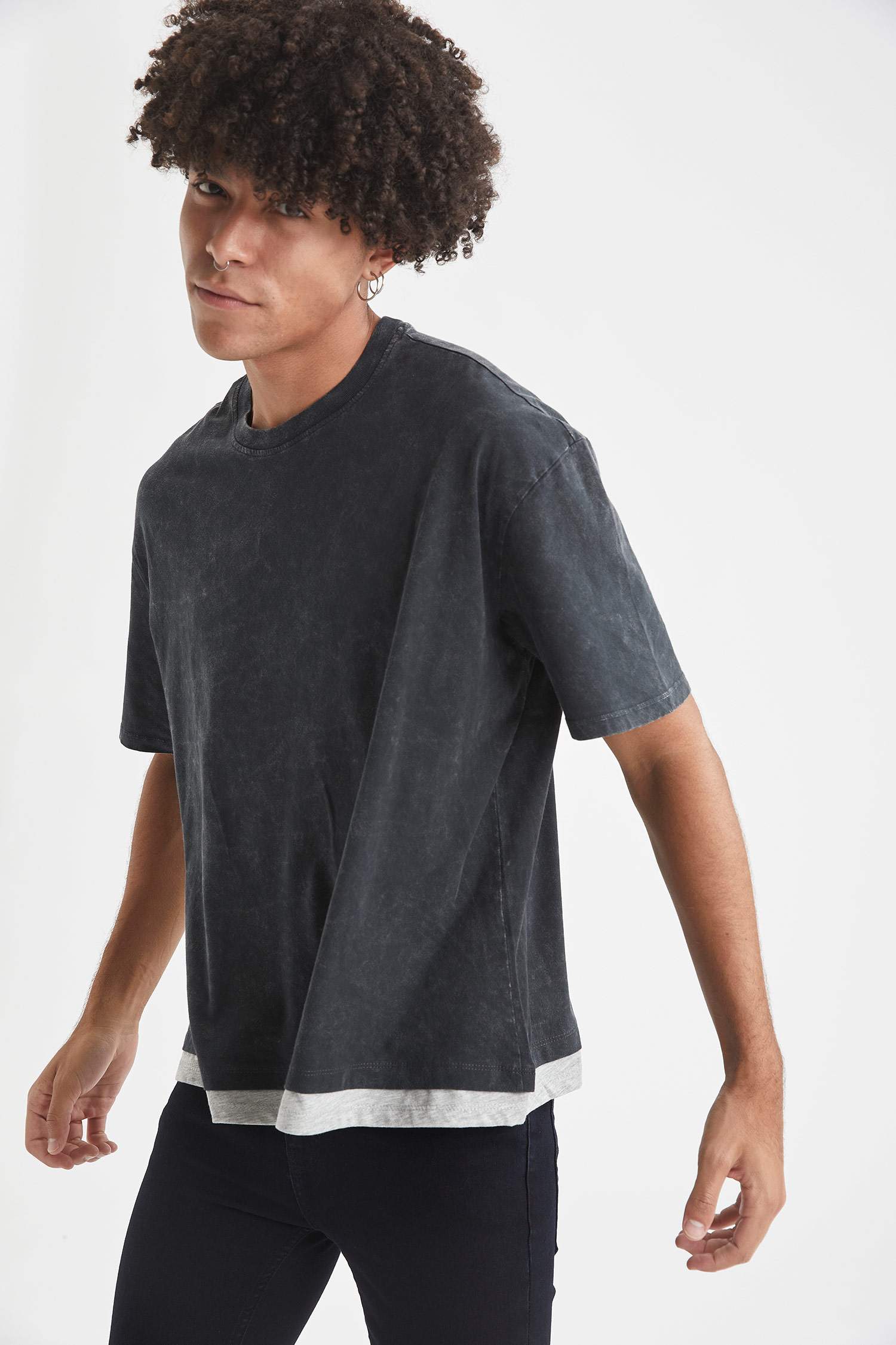 Oversize Fit Yıkama Efektli Tişört