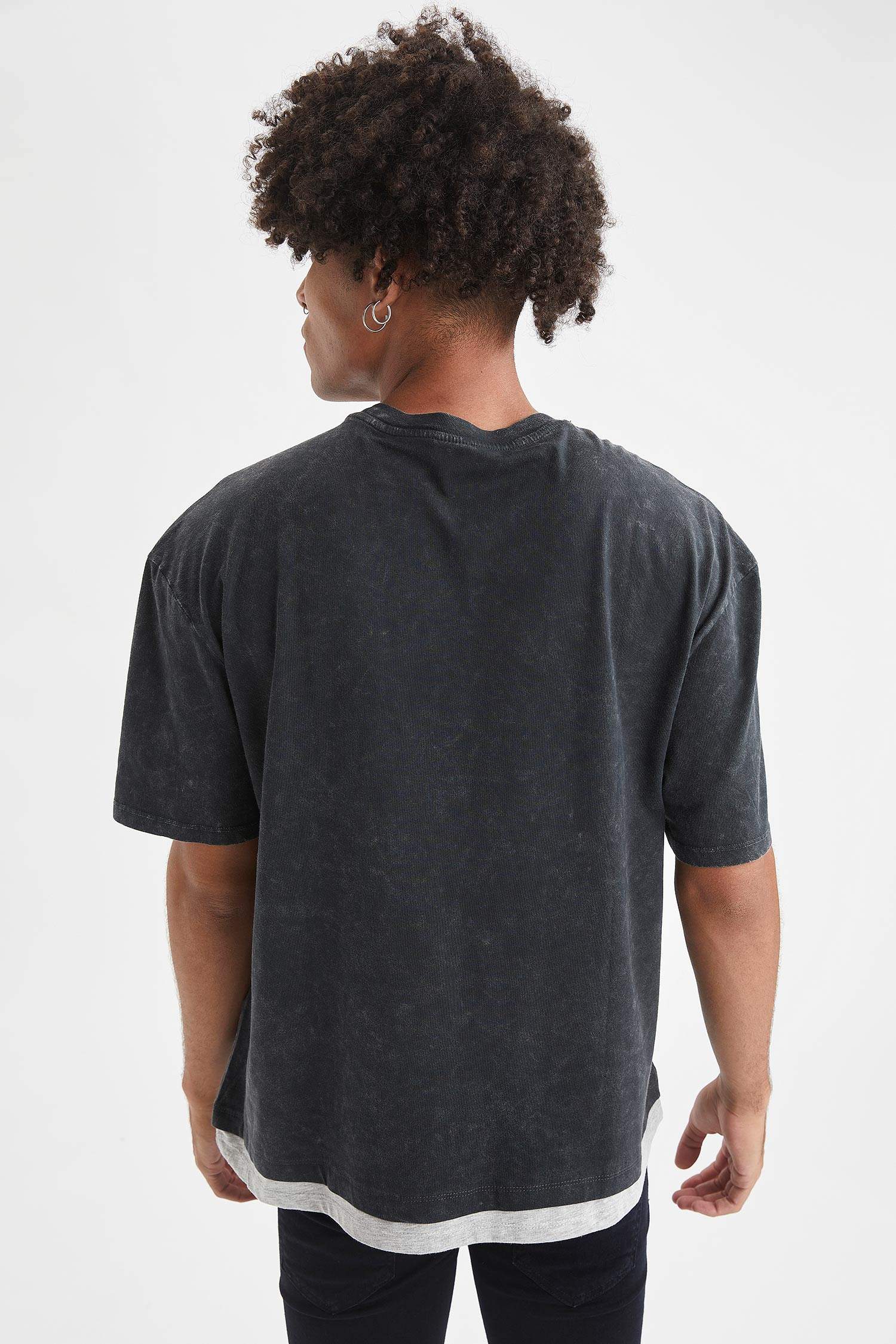Oversize Fit Yıkama Efektli Tişört