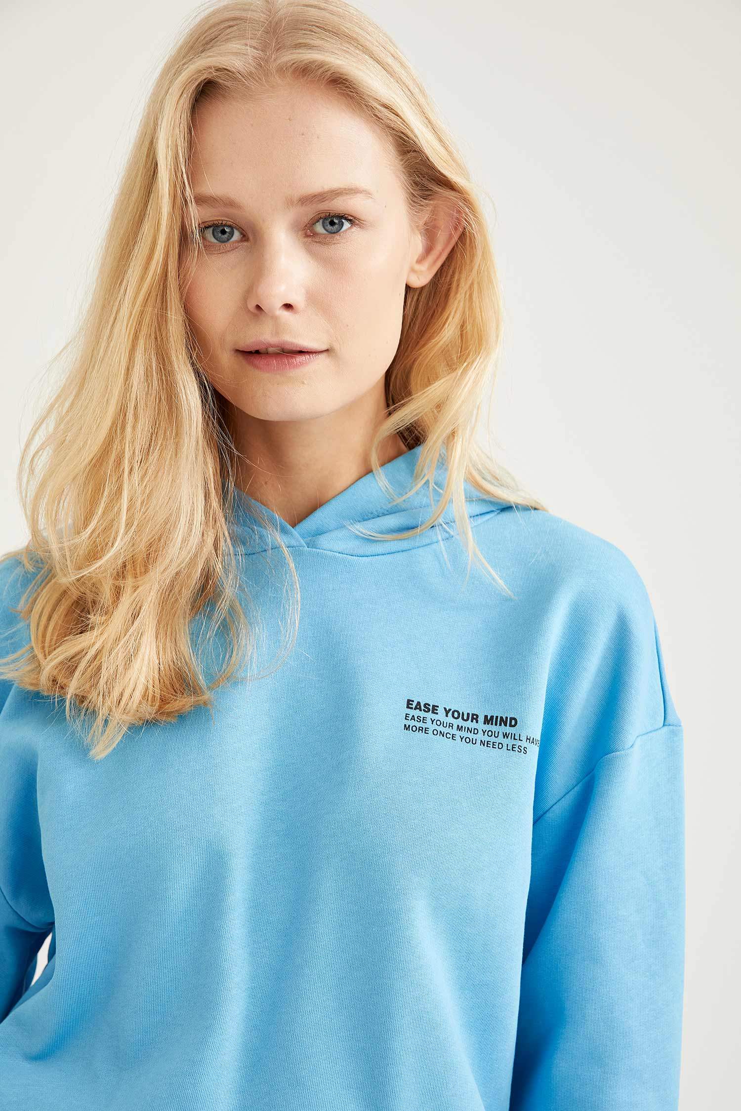Organik Pamuklu Minimal Yazı Baskılı Relax Fit Sweatshirt