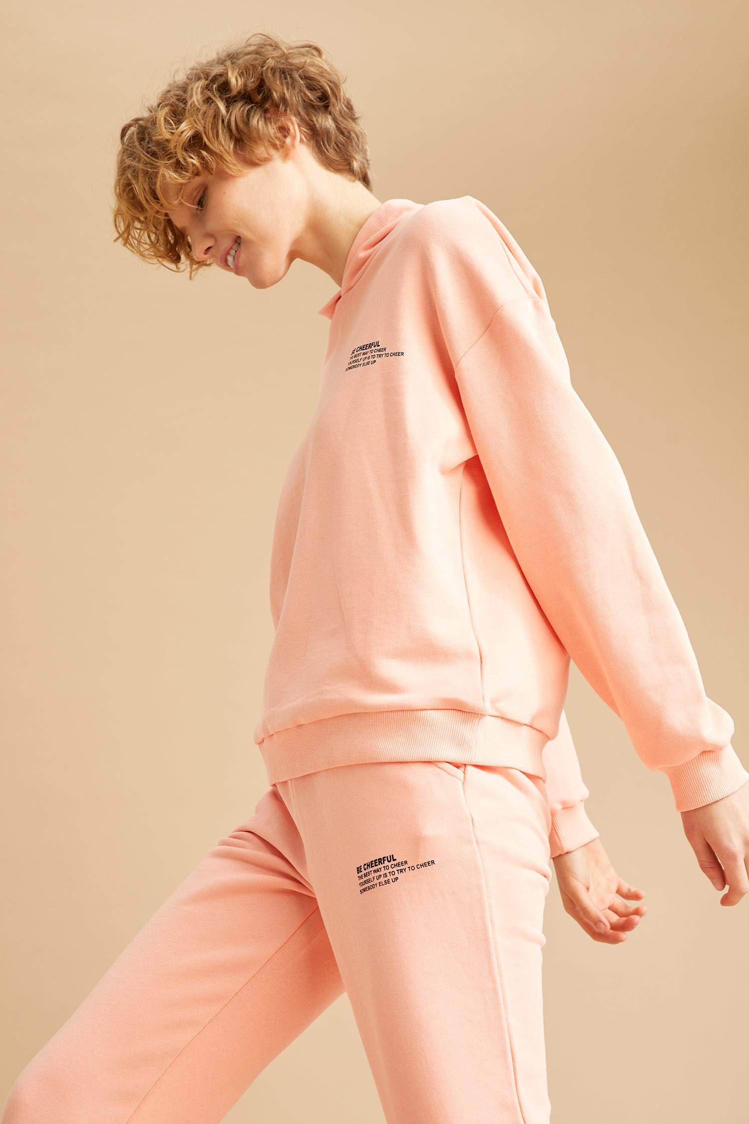 Organik Pamuklu Minimal Yazı Baskılı Relax Fit Sweatshirt