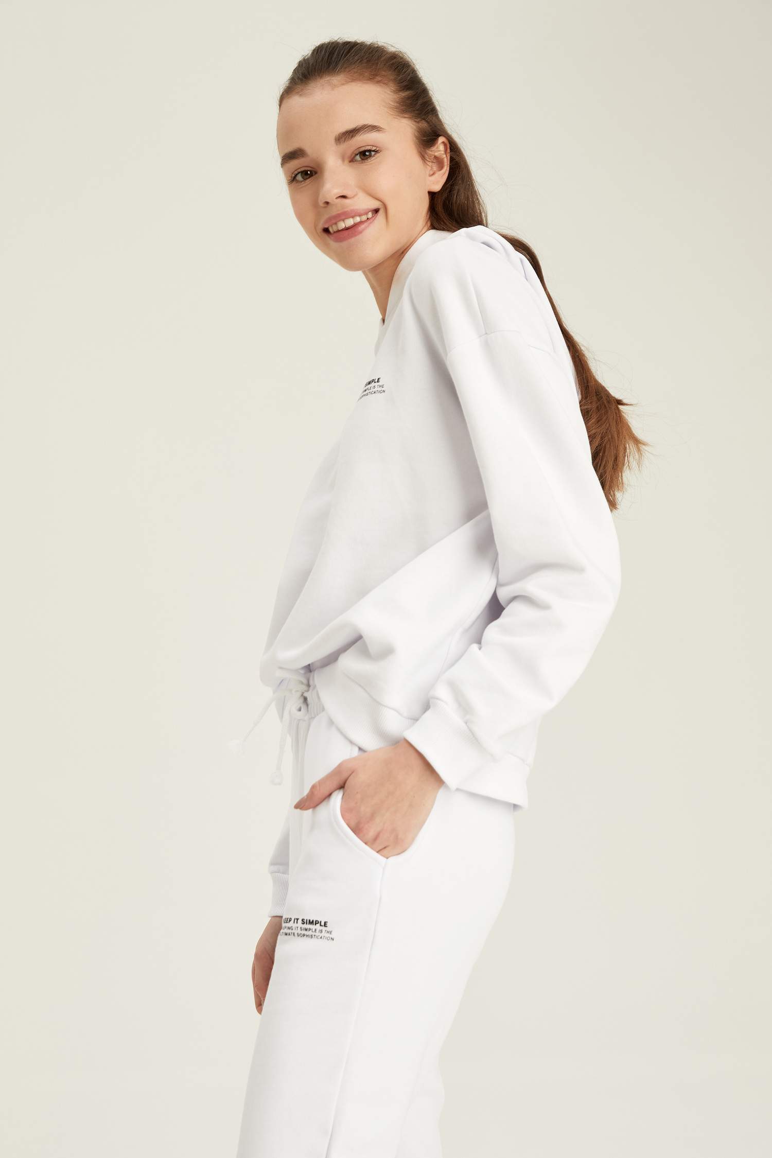 Organik Pamuklu Minimal Yazı Baskılı Relax Fit Sweatshirt