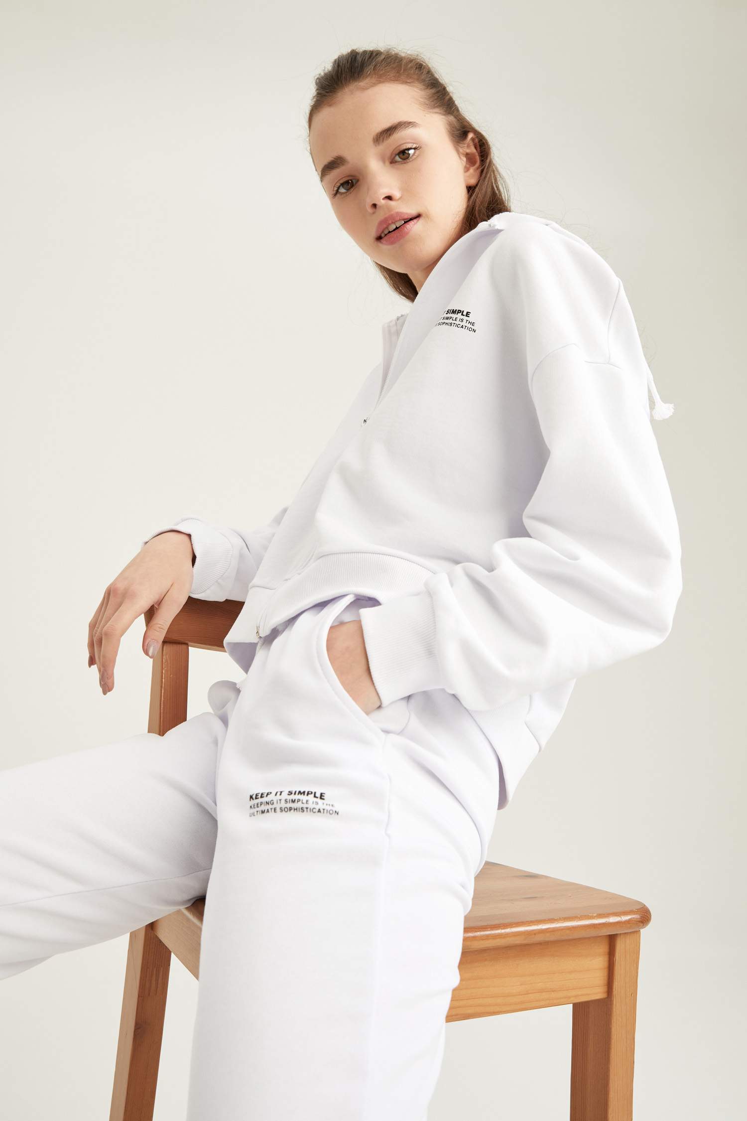 Minimal Yazı Baskılı Relax Fit Sweat Hırka