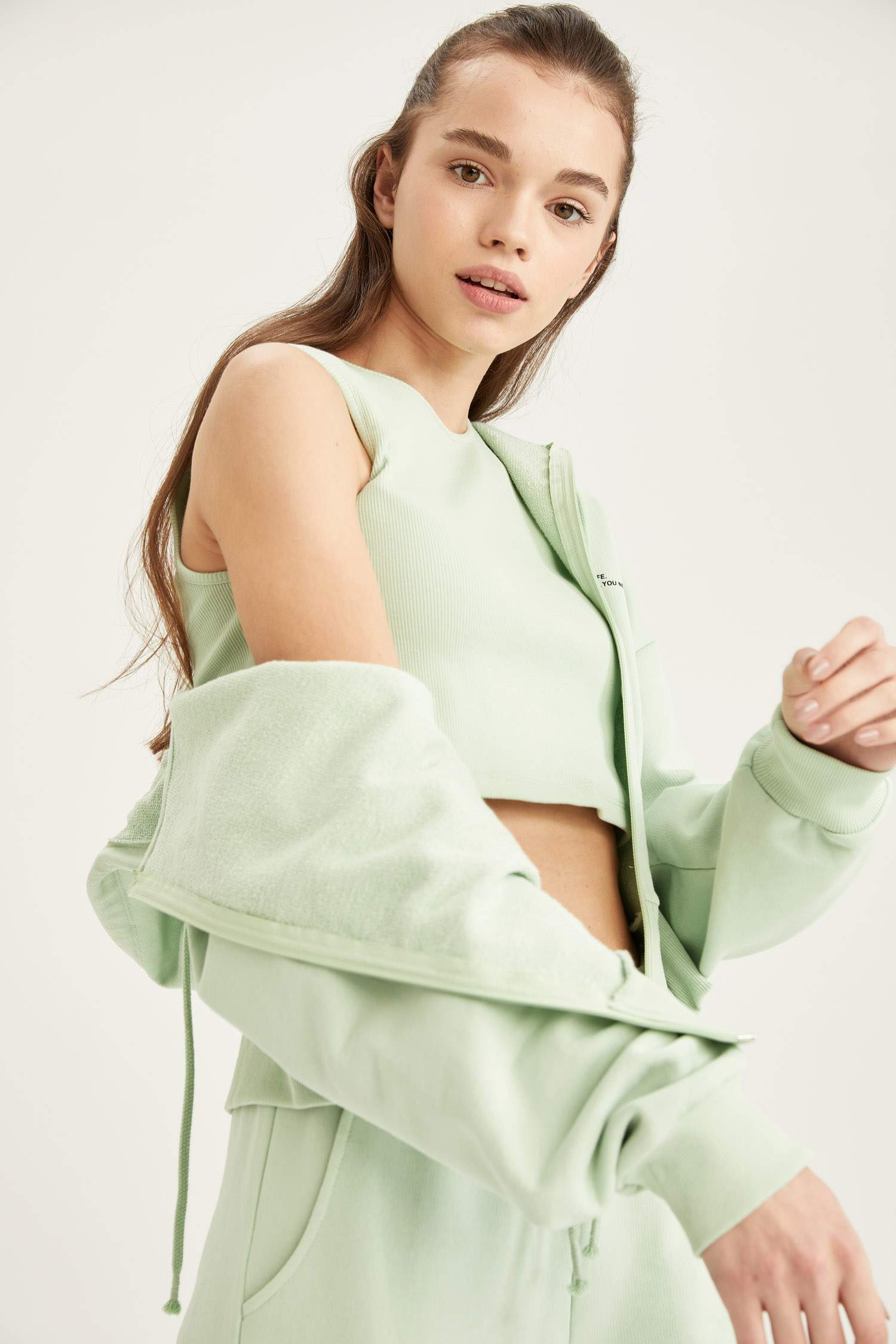 Organik Pamuklu Halter Yaka Crop Atlet