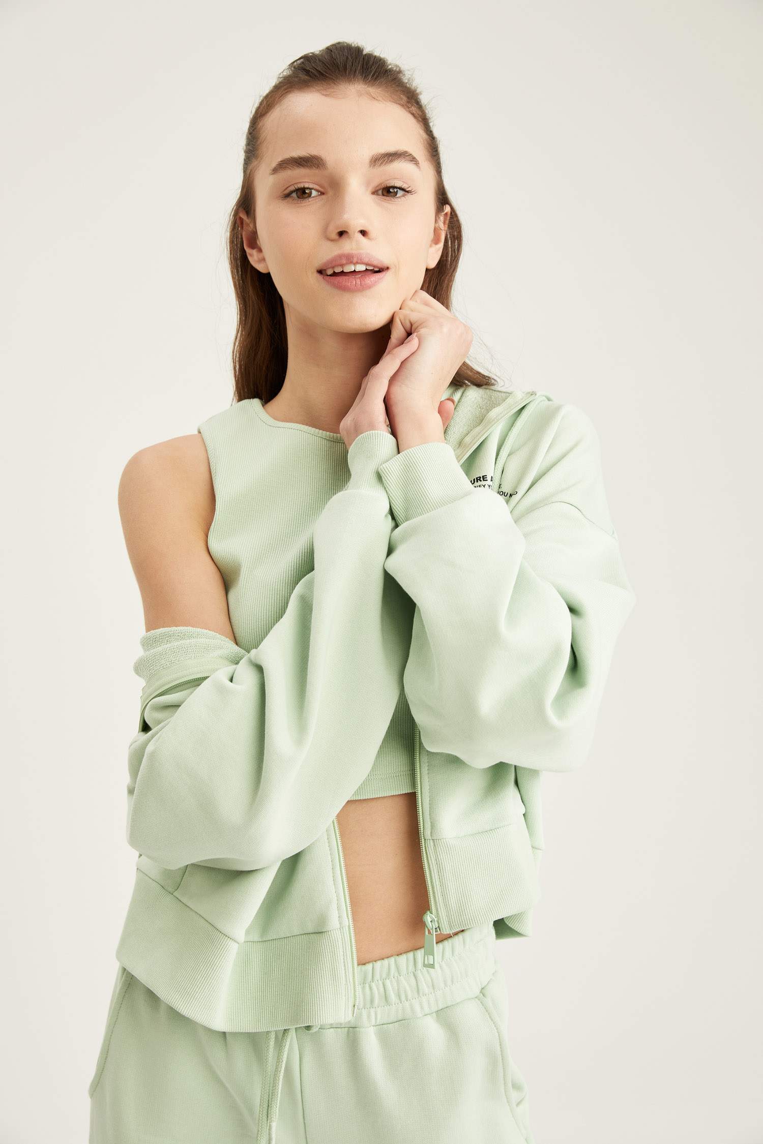 Organik Pamuklu Halter Yaka Crop Atlet