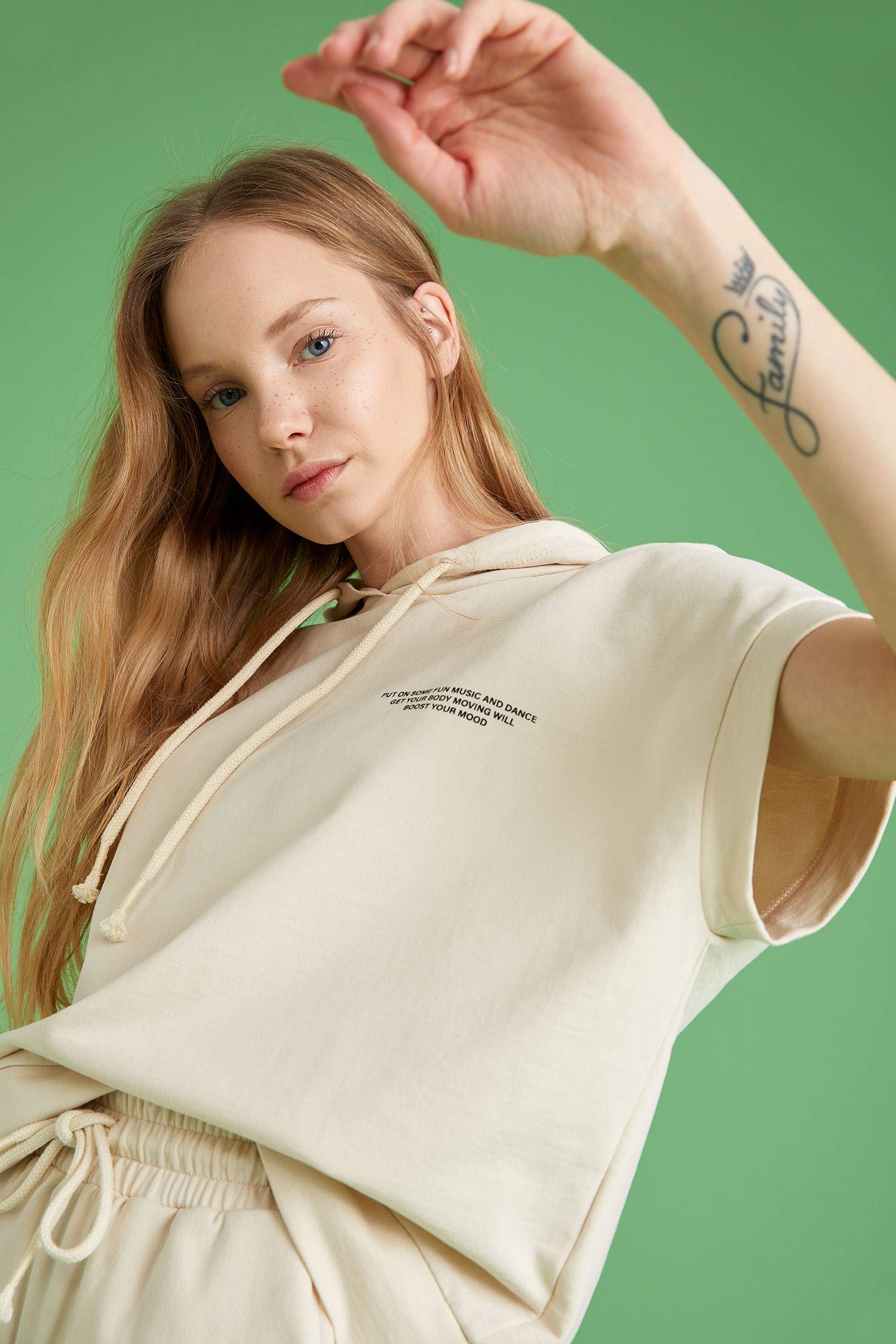 Yazı Baskılı Organik Pamuklu Relax Fit Kısa Kollu Sweatshirt