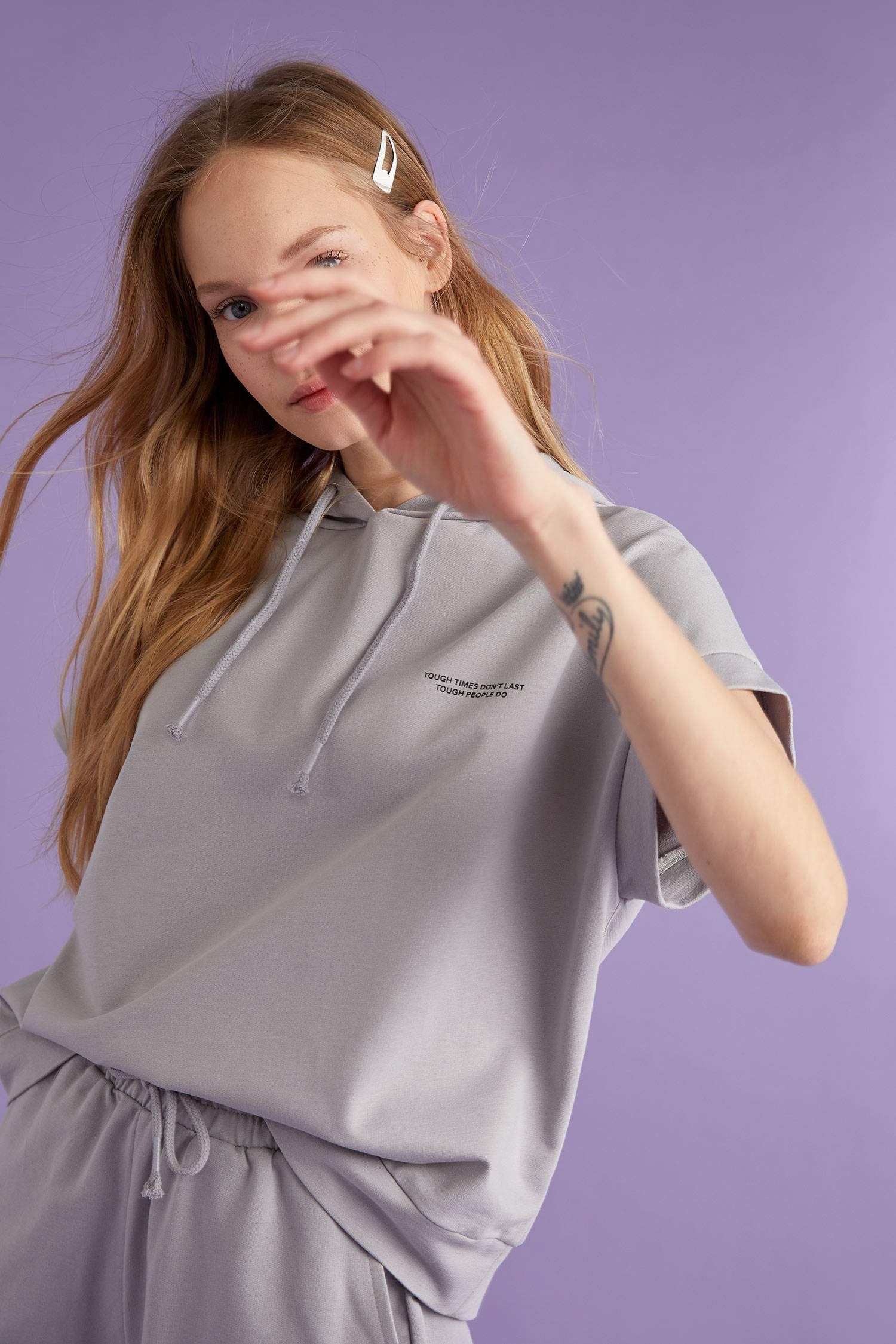 Yazı Baskılı Organik Pamuklu Relax Fit Kısa Kollu Sweatshirt