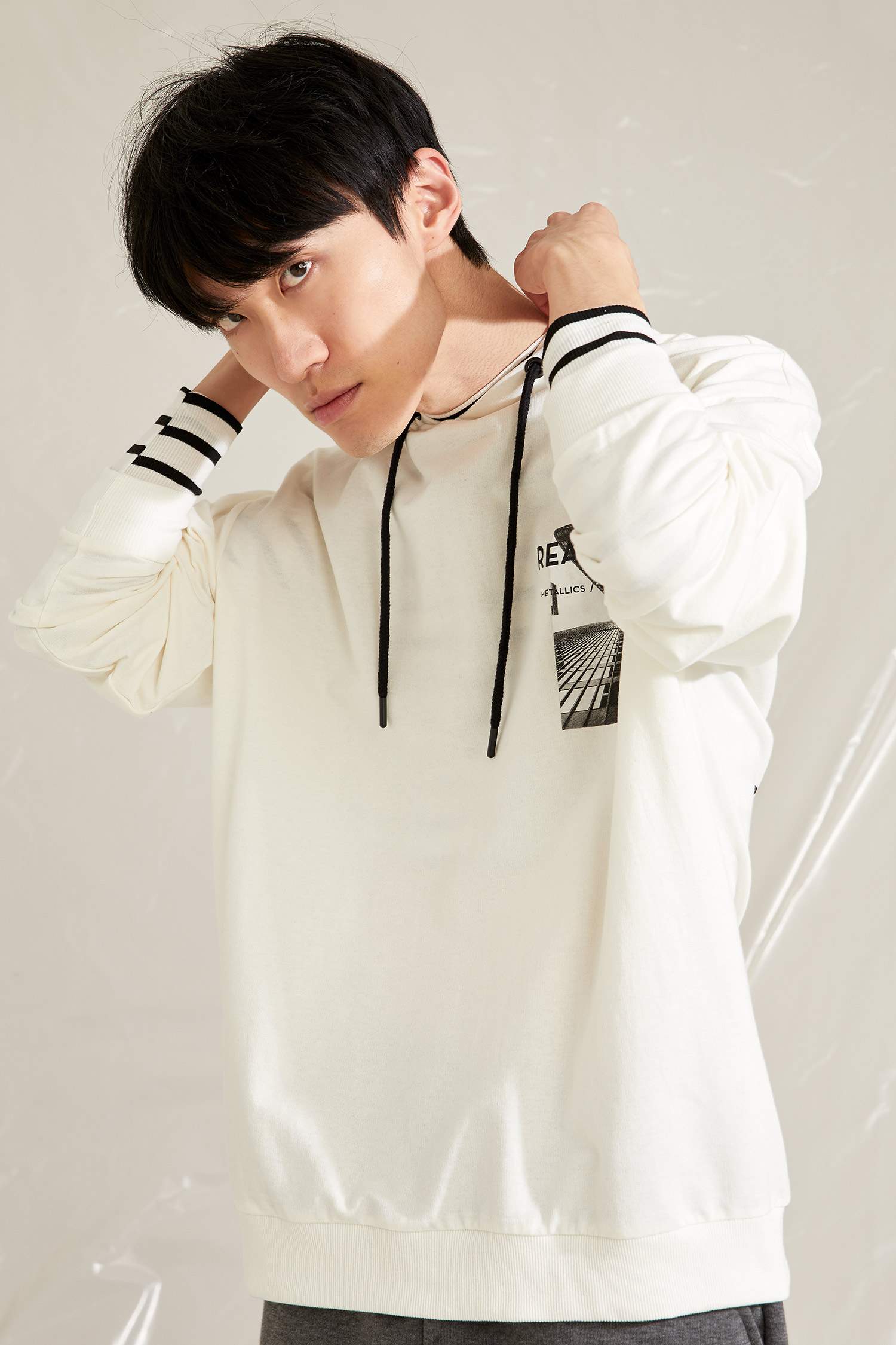 Oversize Fit Sırtı Baskılı Kapüşonlu Sweatshirt