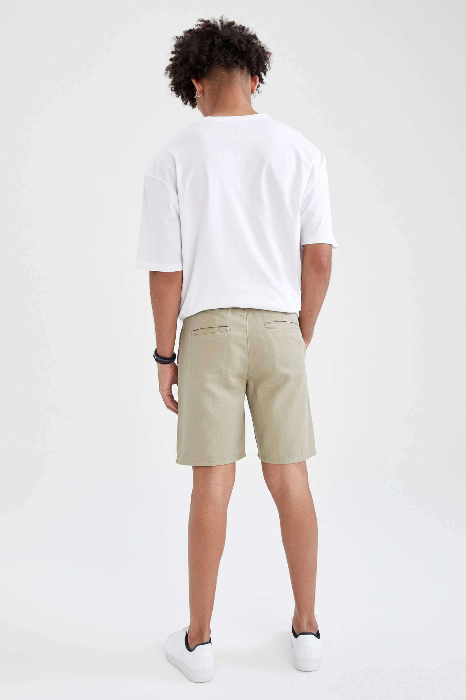 Regular Fit Beli Bağcıklı Bermuda Şort