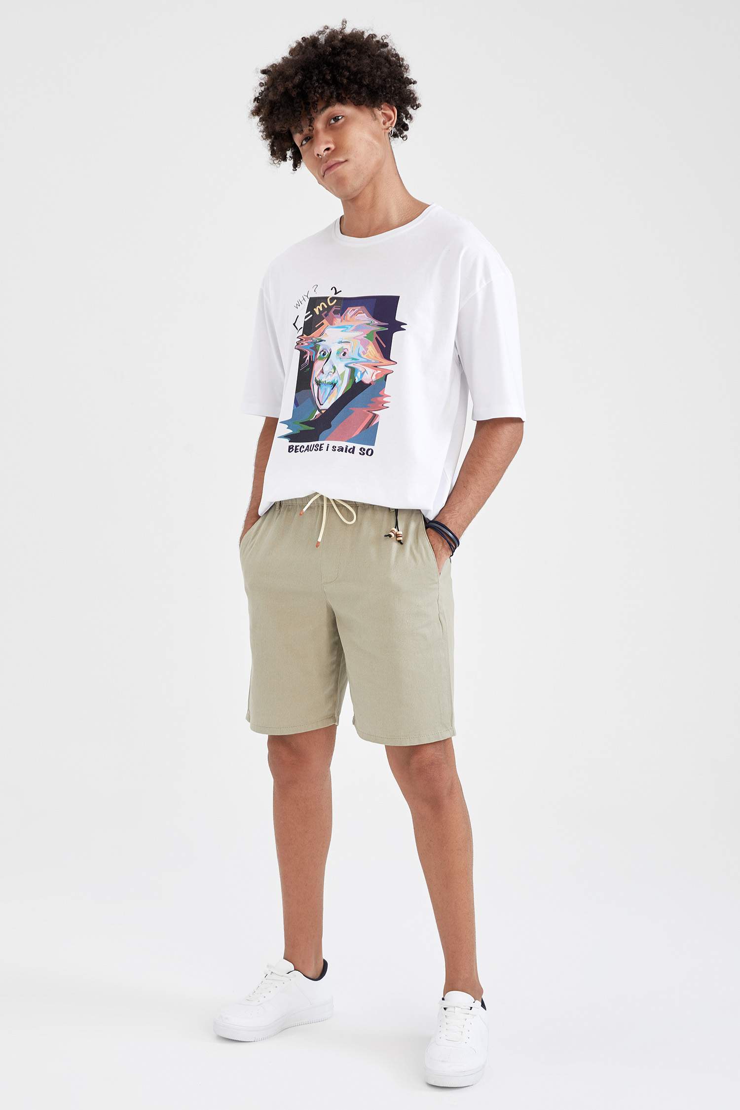 Regular Fit Beli Bağcıklı Bermuda Şort