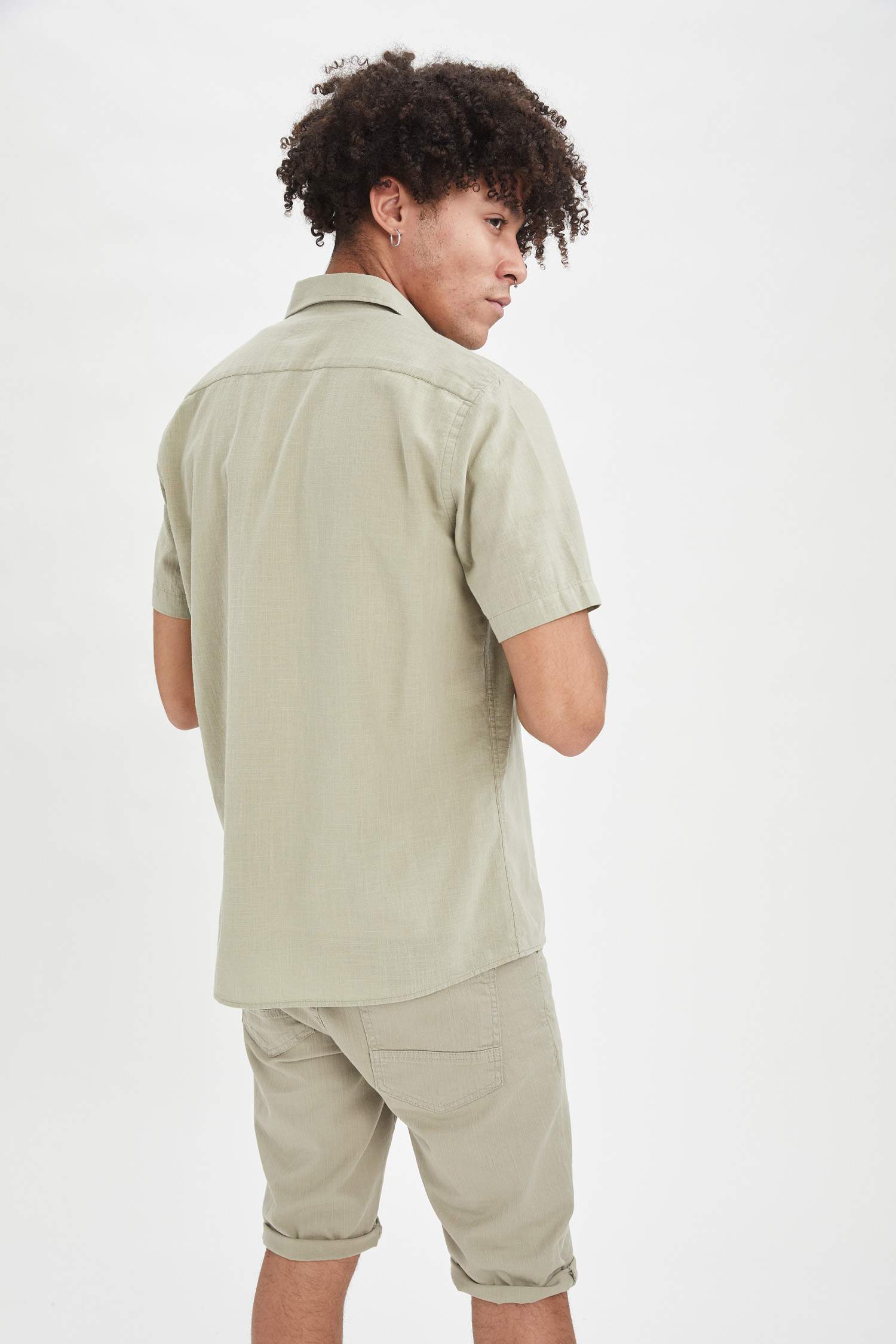 Regular Fit Basic Kısa Kollu Gömlek