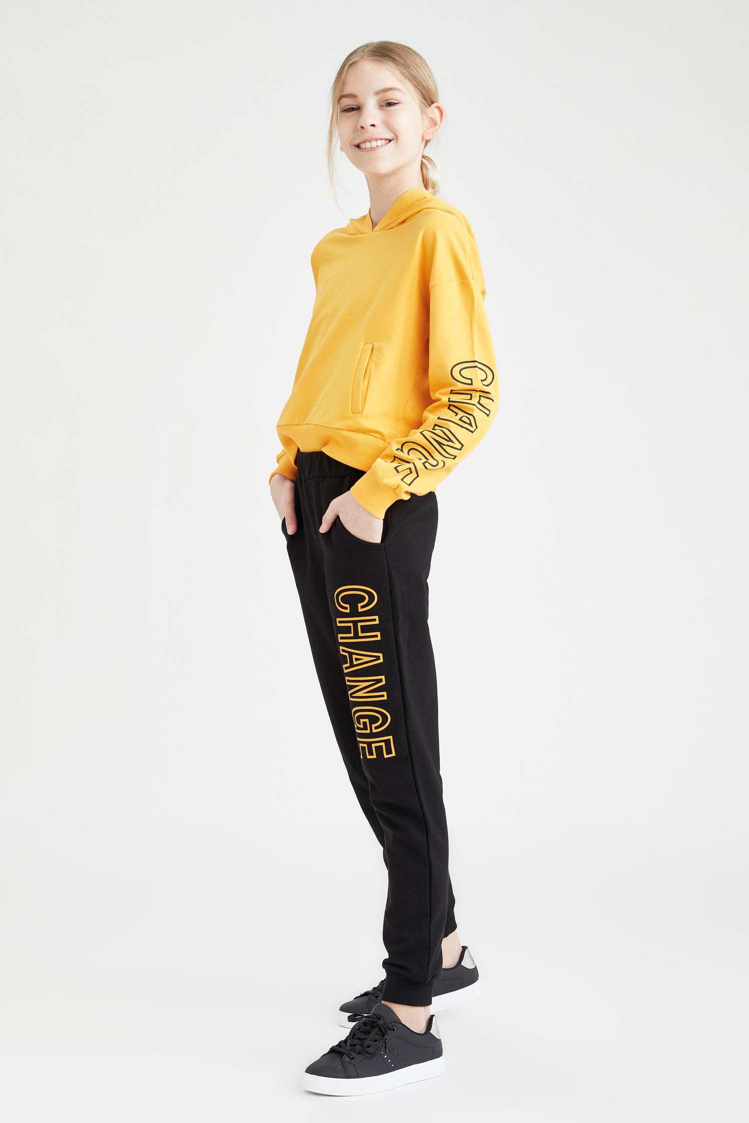 Kız Çocuk Baskılı Sweatshirt ve Jogger Eşofman Takım