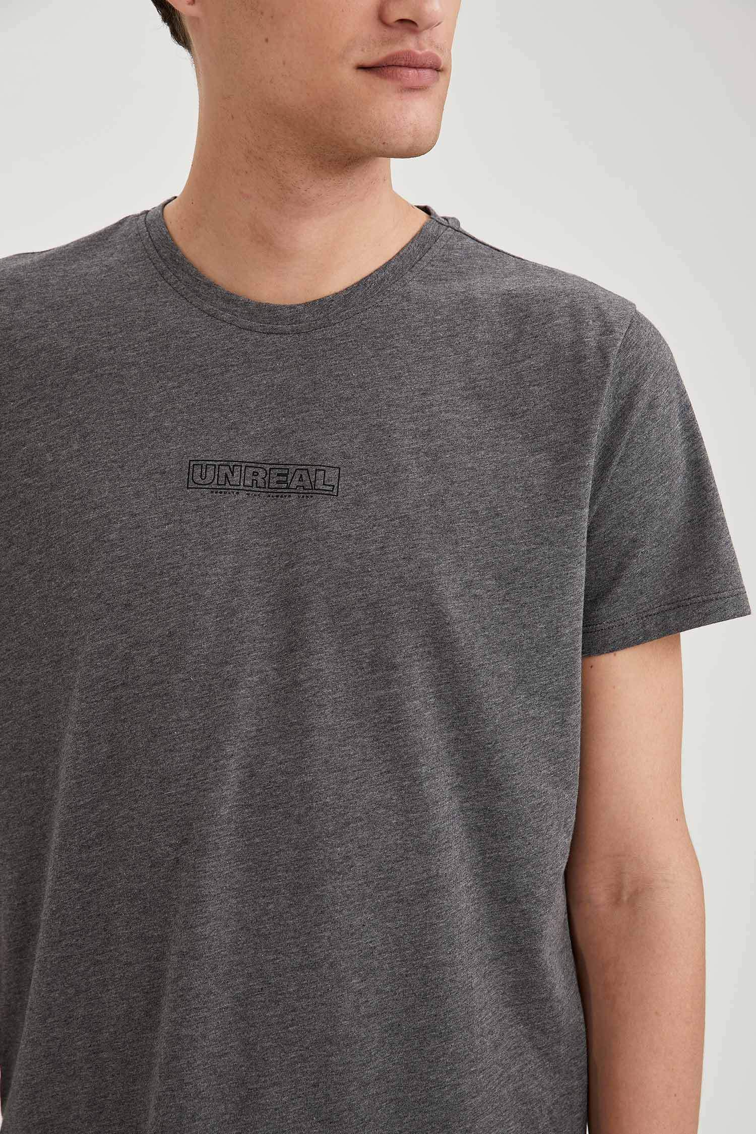 Unreal Baskılı Slim Fit Bisiklet Yaka Tişört