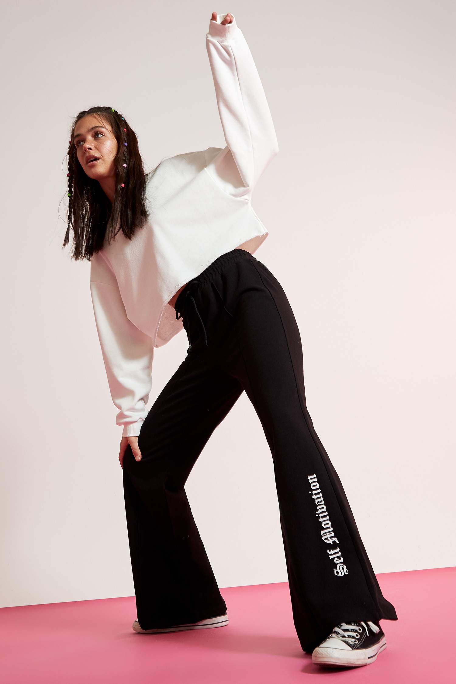 Oversize Fit Kesik Detaylı Crop Sweatshirt