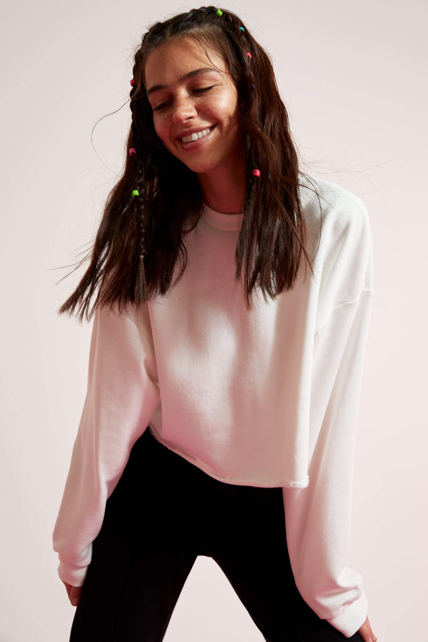 Oversize Fit Kesik Detaylı Crop Sweatshirt