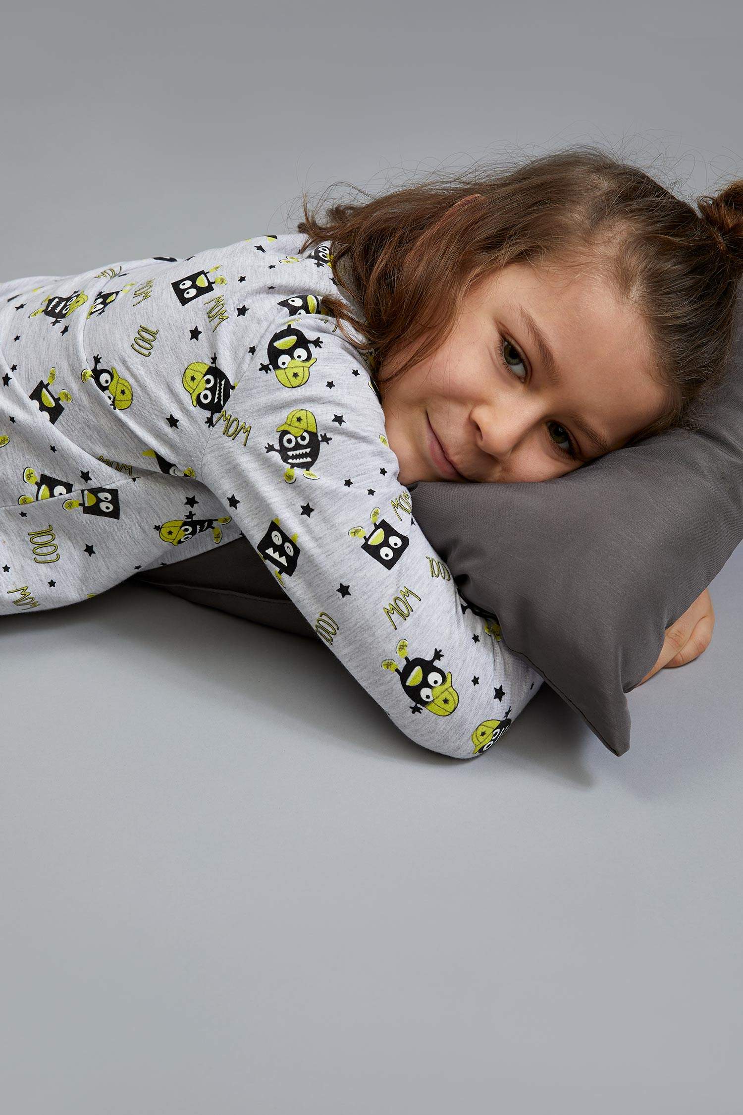 Erkek Çocuk Sevimli Canavar Baskılı Pijama Takımı