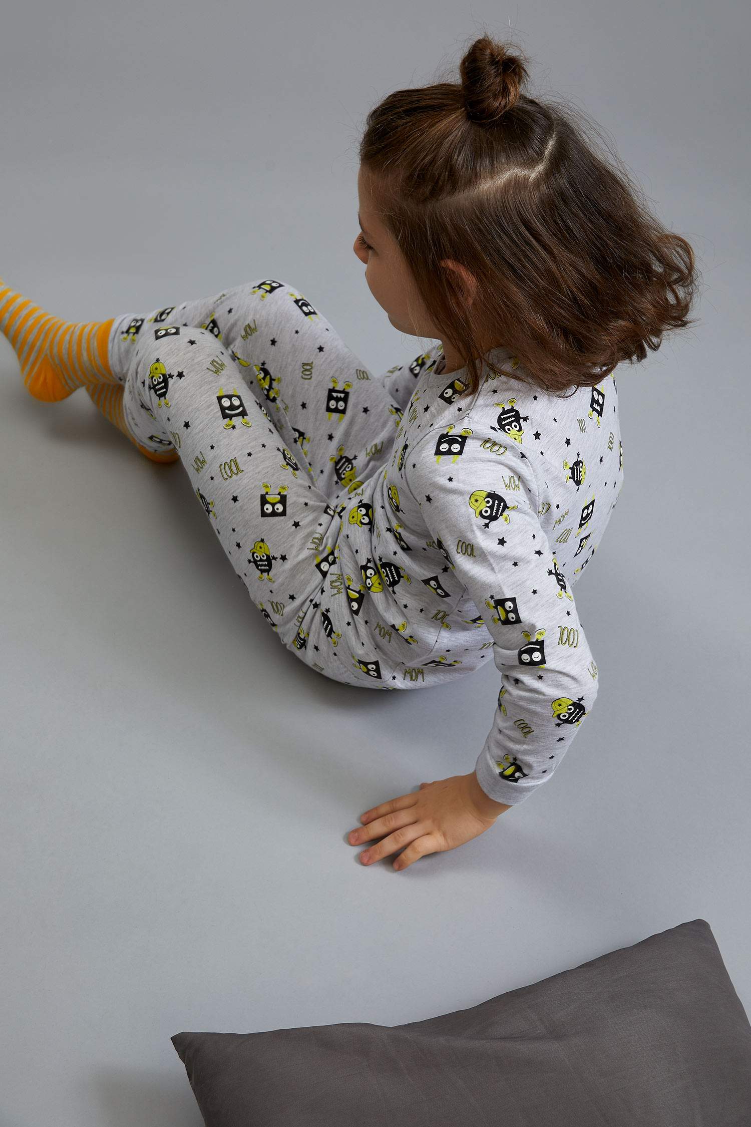 Erkek Çocuk Sevimli Canavar Baskılı Pijama Takımı