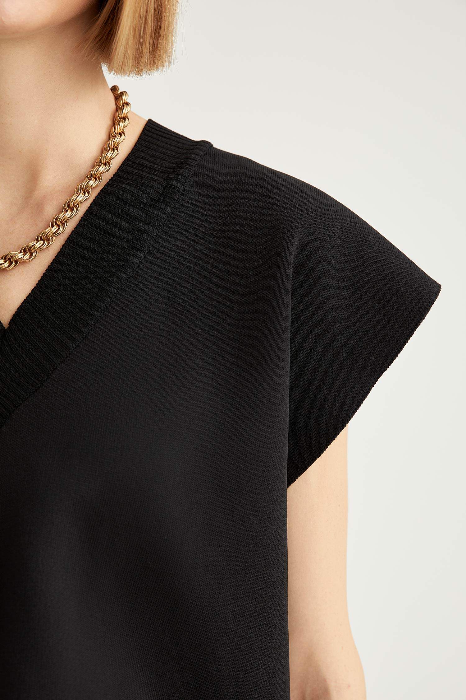 V Yaka Oversize Fit Triko Süveter