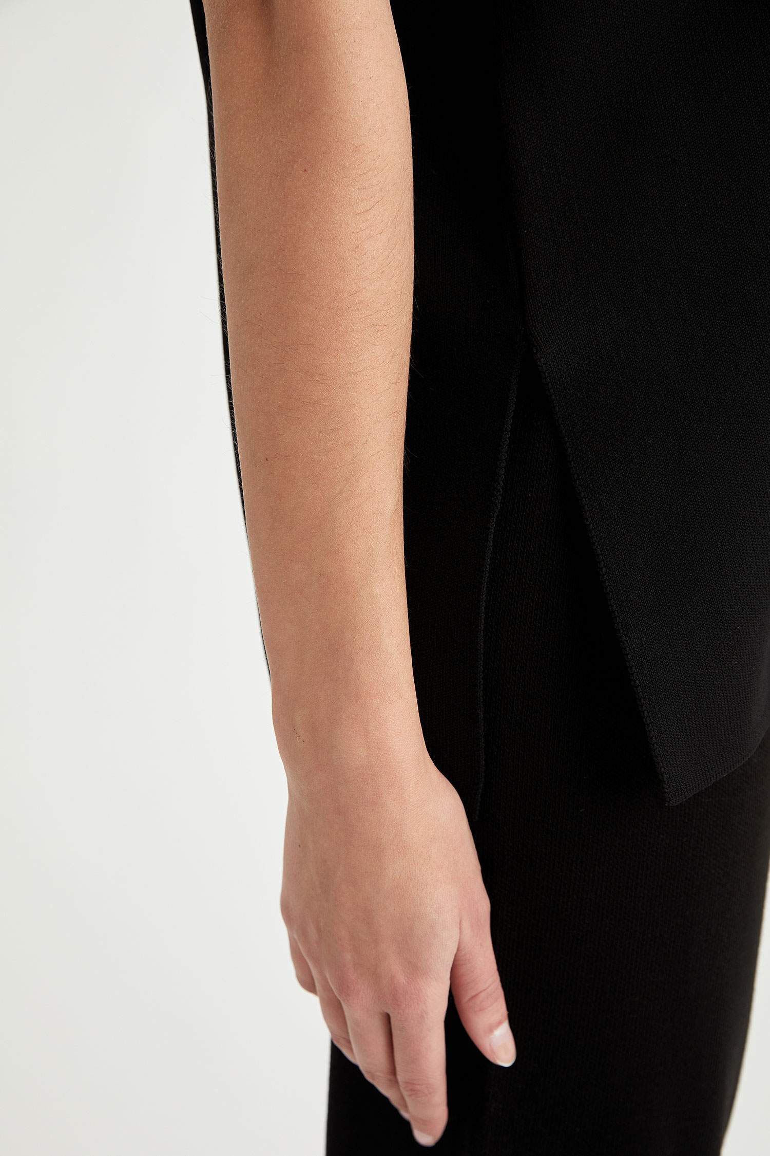 V Yaka Oversize Fit Triko Süveter