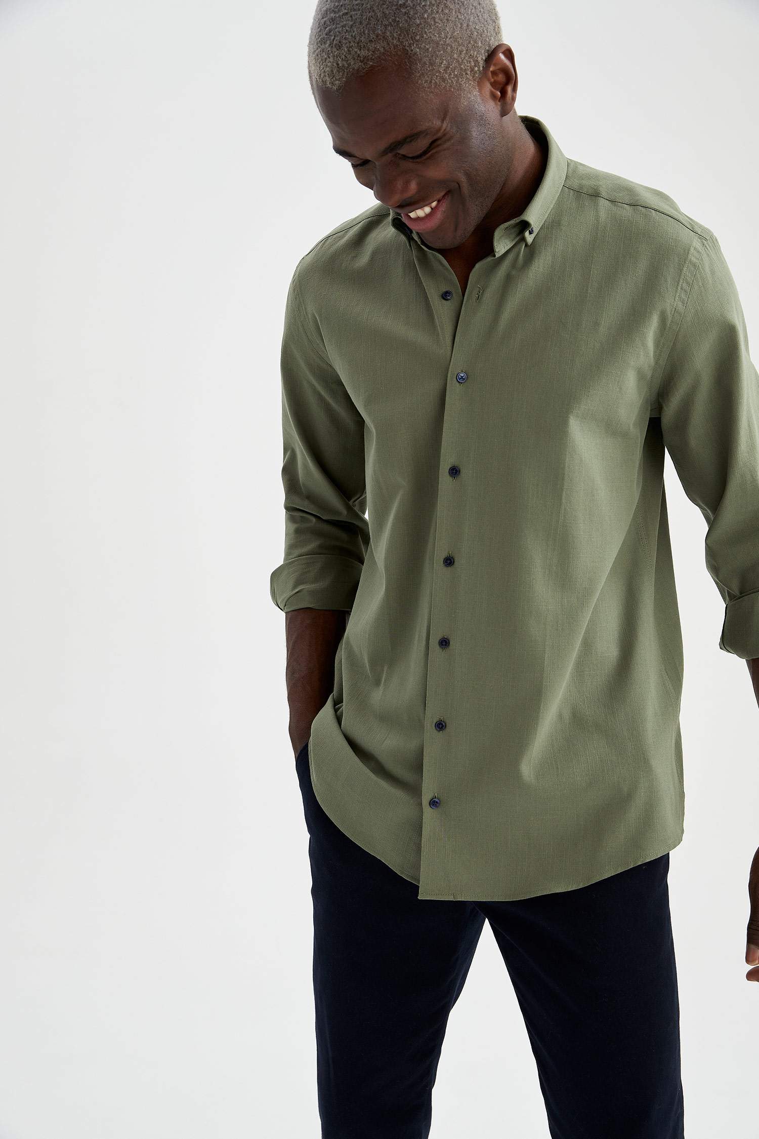 Modern Fit Klasik Uzun Kollu Gömlek