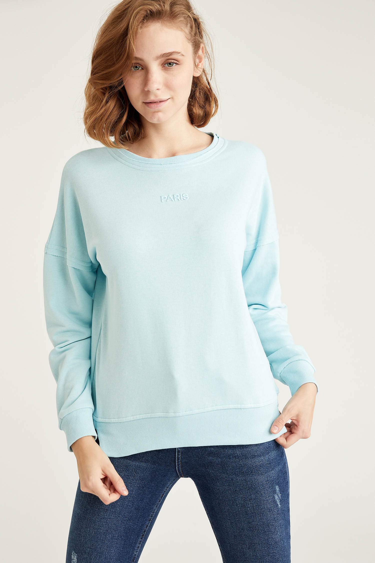 Defacto Düşük Omuz Sweatshirt. 4 Defacto Düşük Omuz Sweatshirt. 4