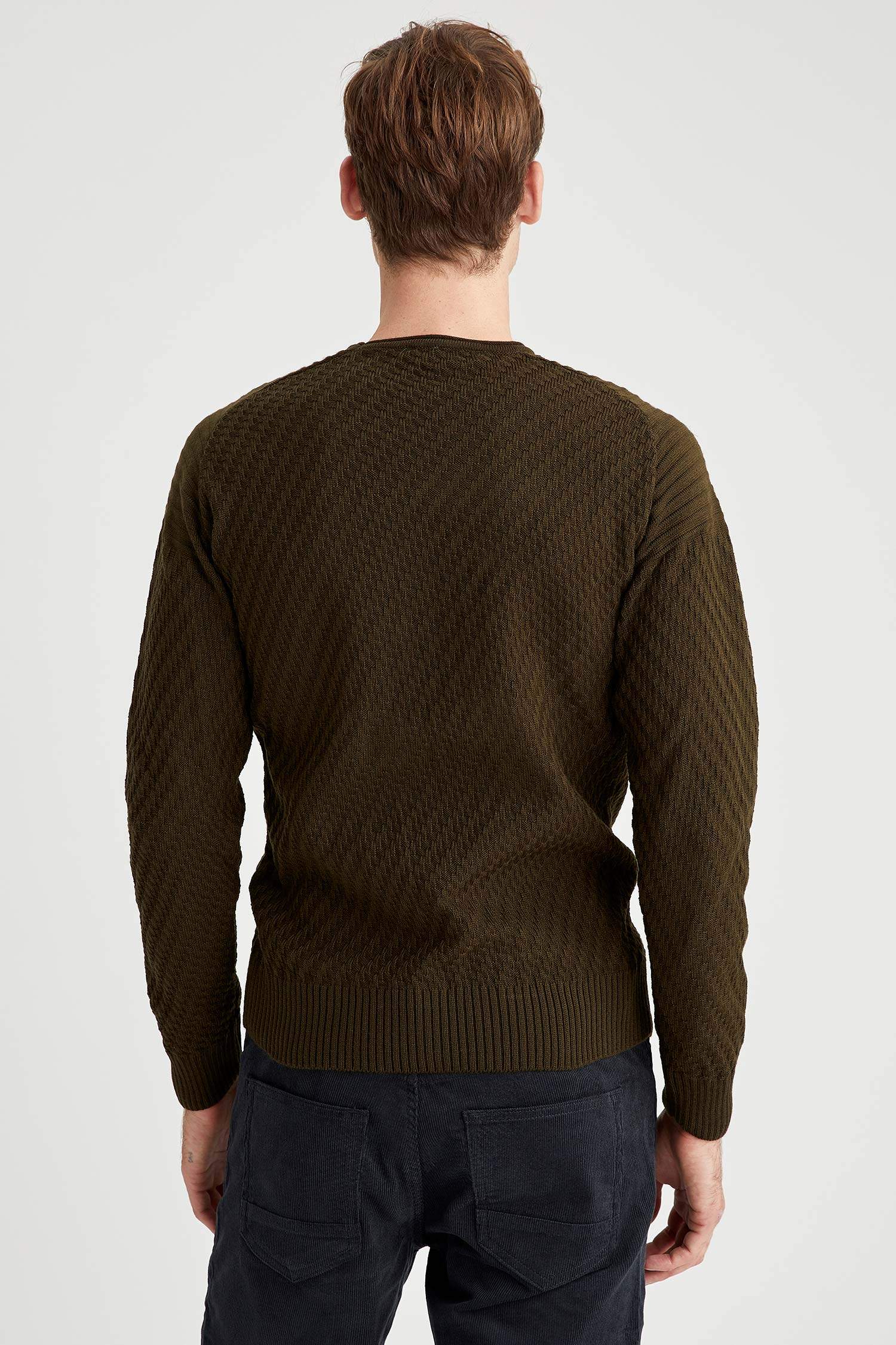 Desenli Slim Fit Bisiklet Yaka Triko Kazak