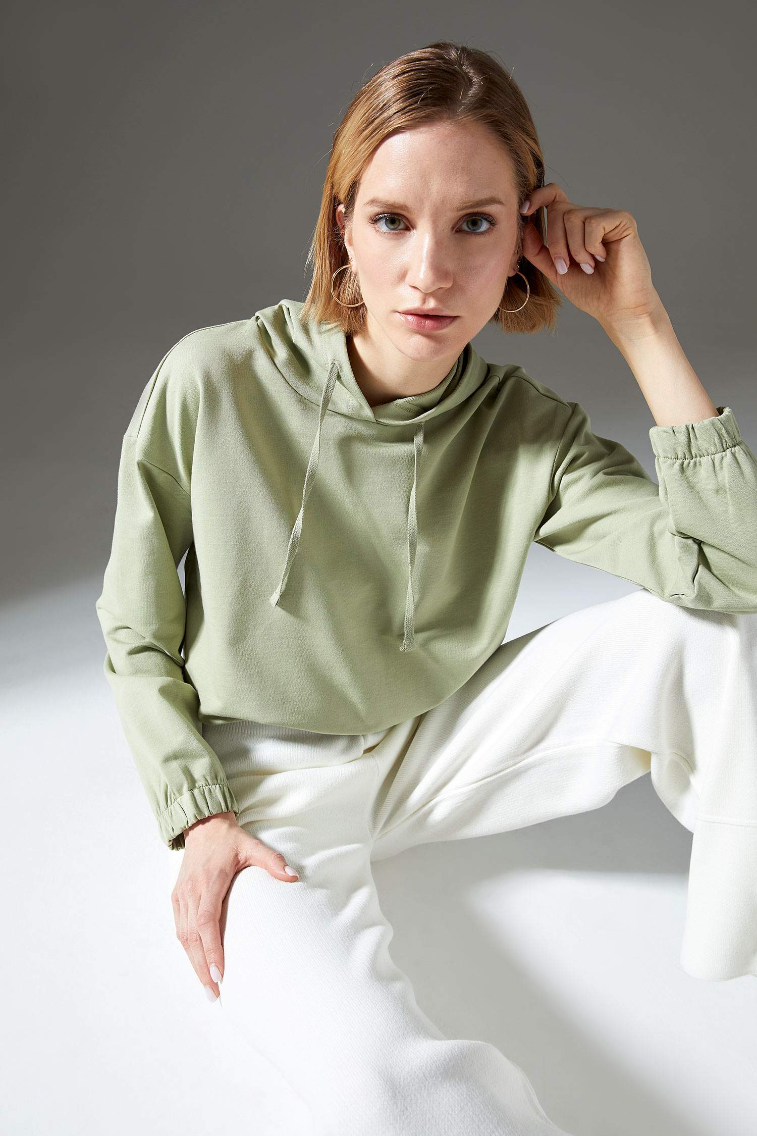 Regular Fit Organik Pamuk Kapüşonlu Sweatshirt