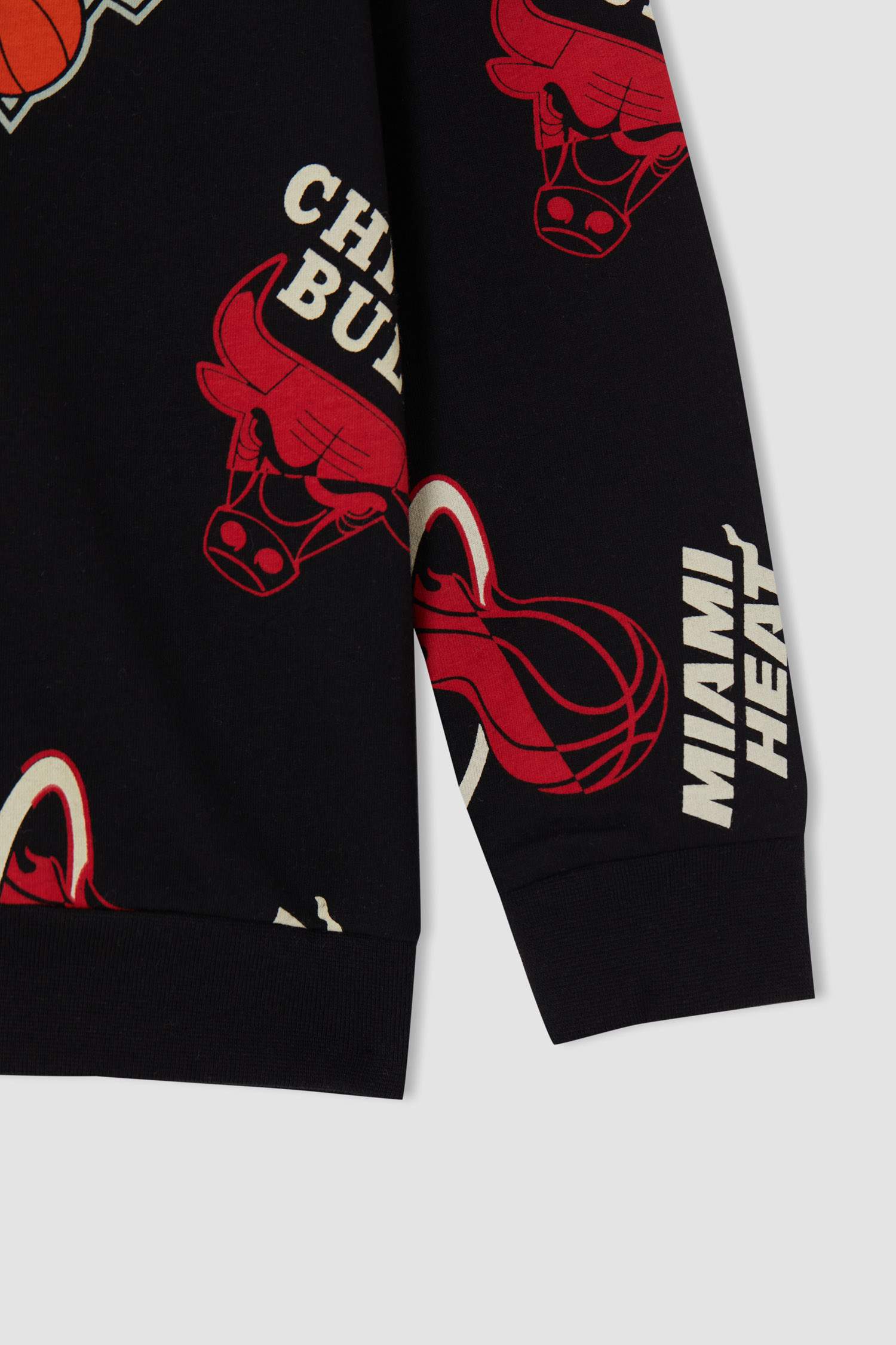 Erkek Çocuk NBA Lisanslı Kapüşonlu Sweatshirt