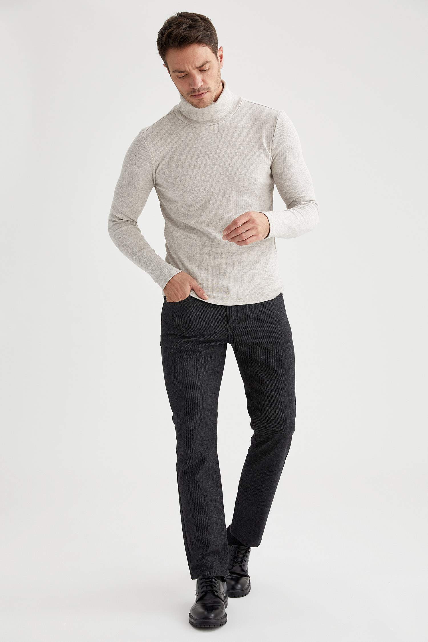 Balıkçı Yaka Slim Fit Basic Uzun Kollu Tişört