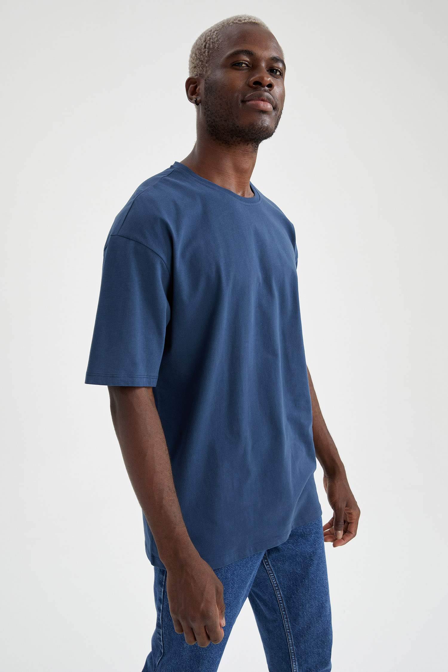 Oversize Fit Bisiklet Yaka Basic Kısa Kollu Pamuklu Penye Tişört