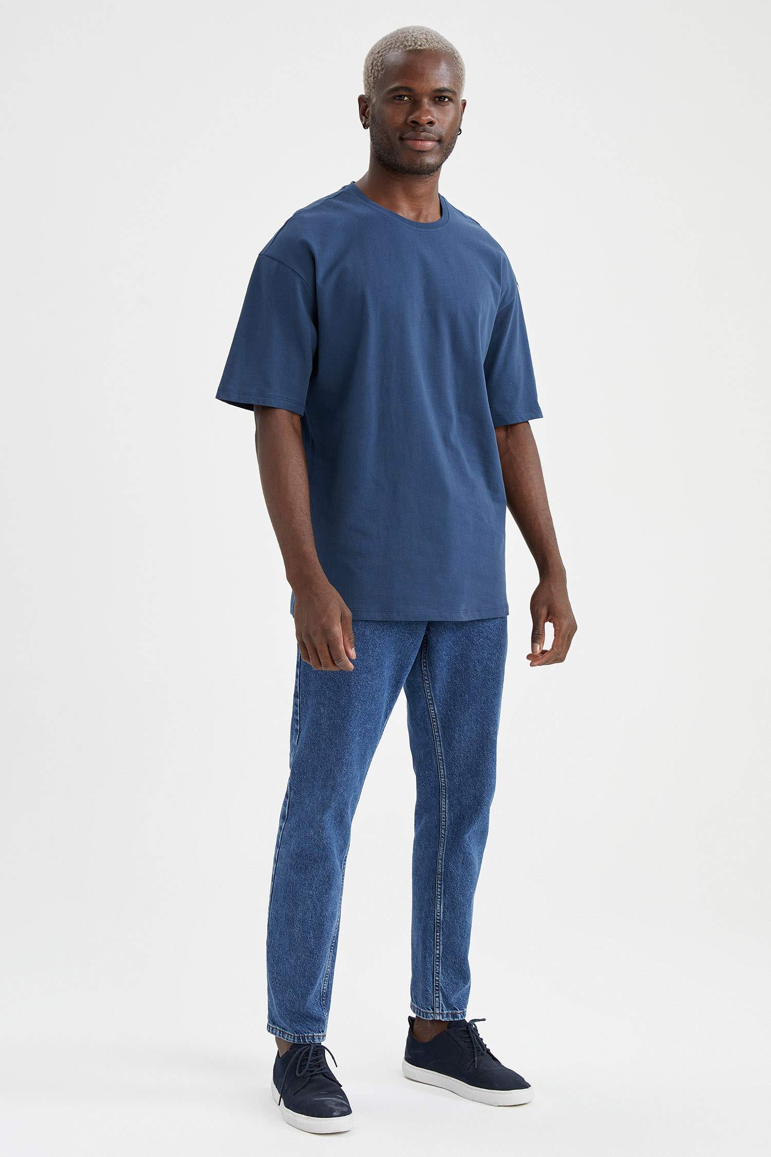 Oversize Fit Bisiklet Yaka Basic Kısa Kollu Pamuklu Penye Tişört