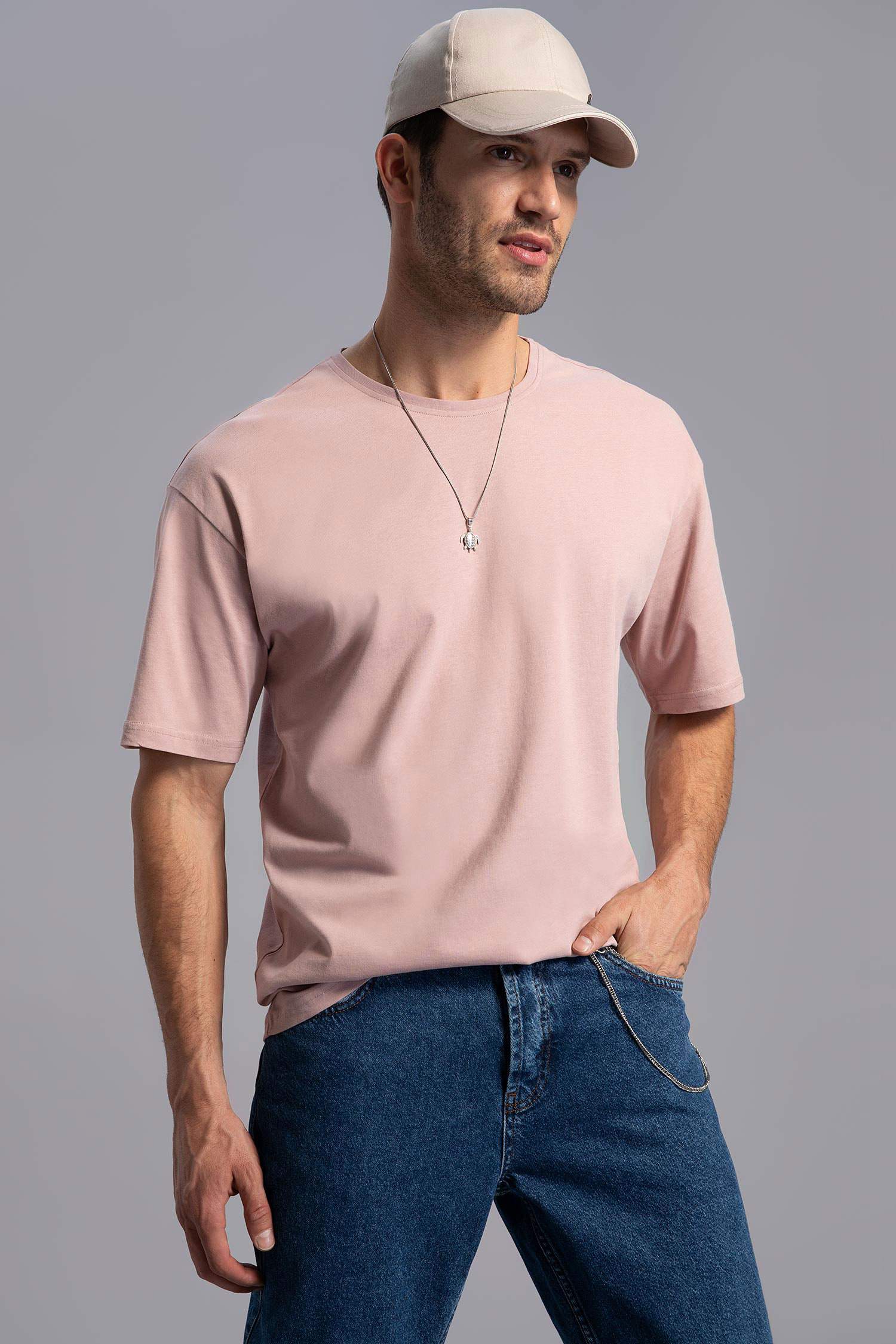 Oversize Fit Bisiklet Yaka Tişört