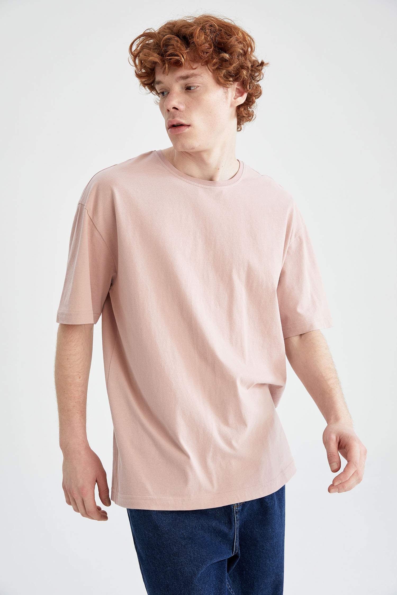 Oversize Fit Bisiklet Yaka Tişört