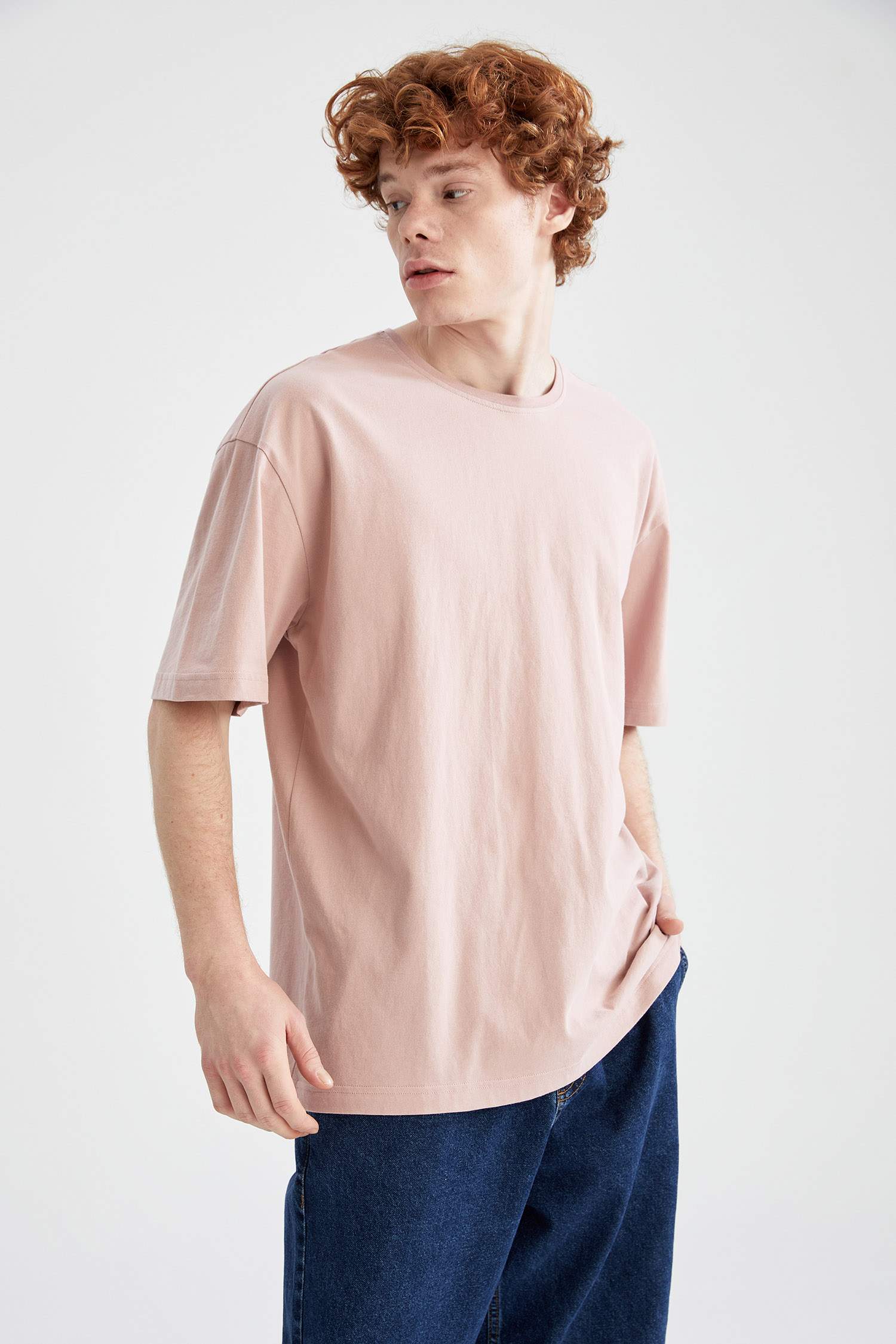 Oversize Fit Bisiklet Yaka Tişört