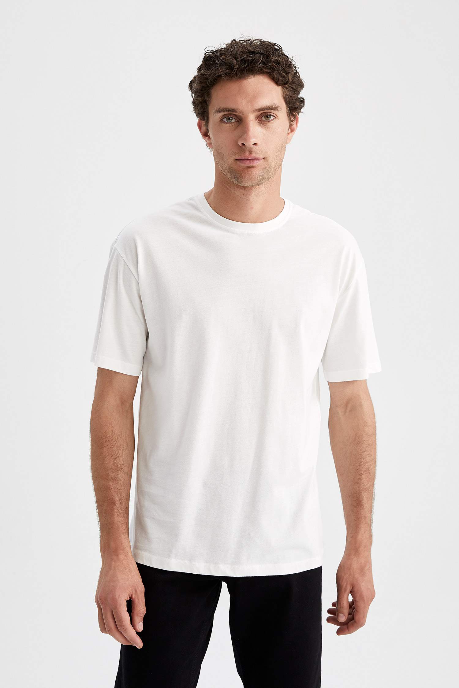 Oversize Fit Bisiklet Yaka Tişört