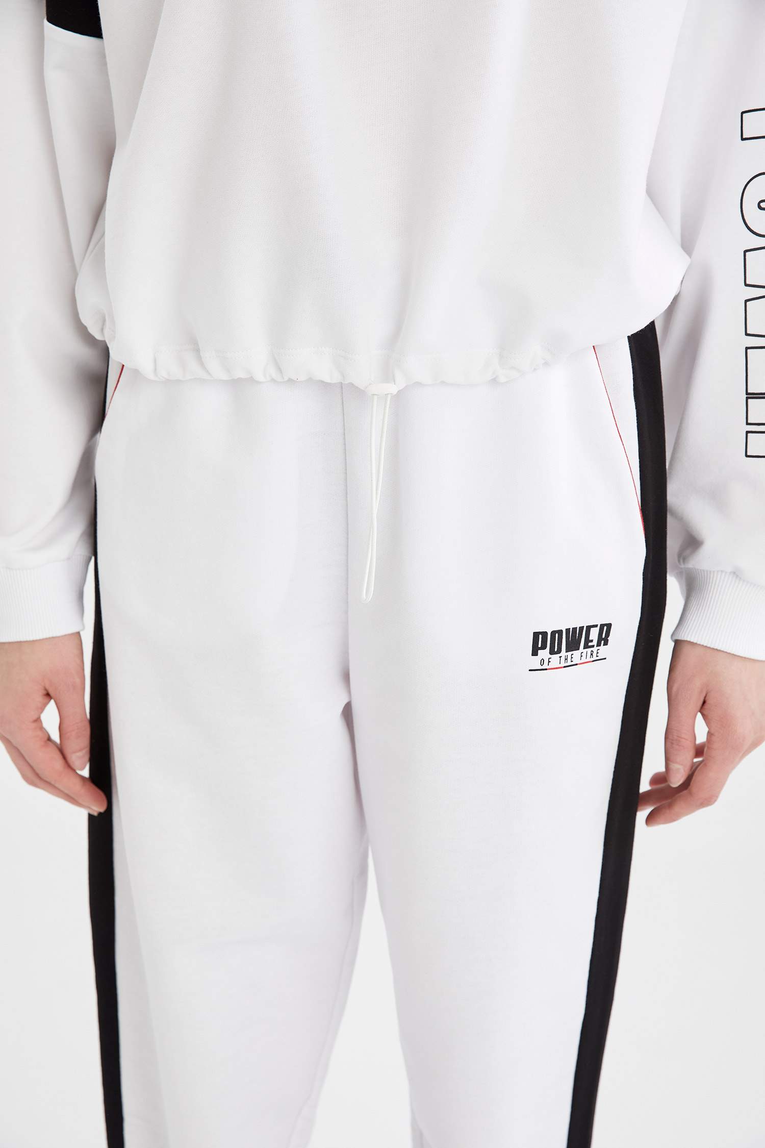 Dik Yaka Renk Bloklu Beli Büzgülü Sweatshirt
