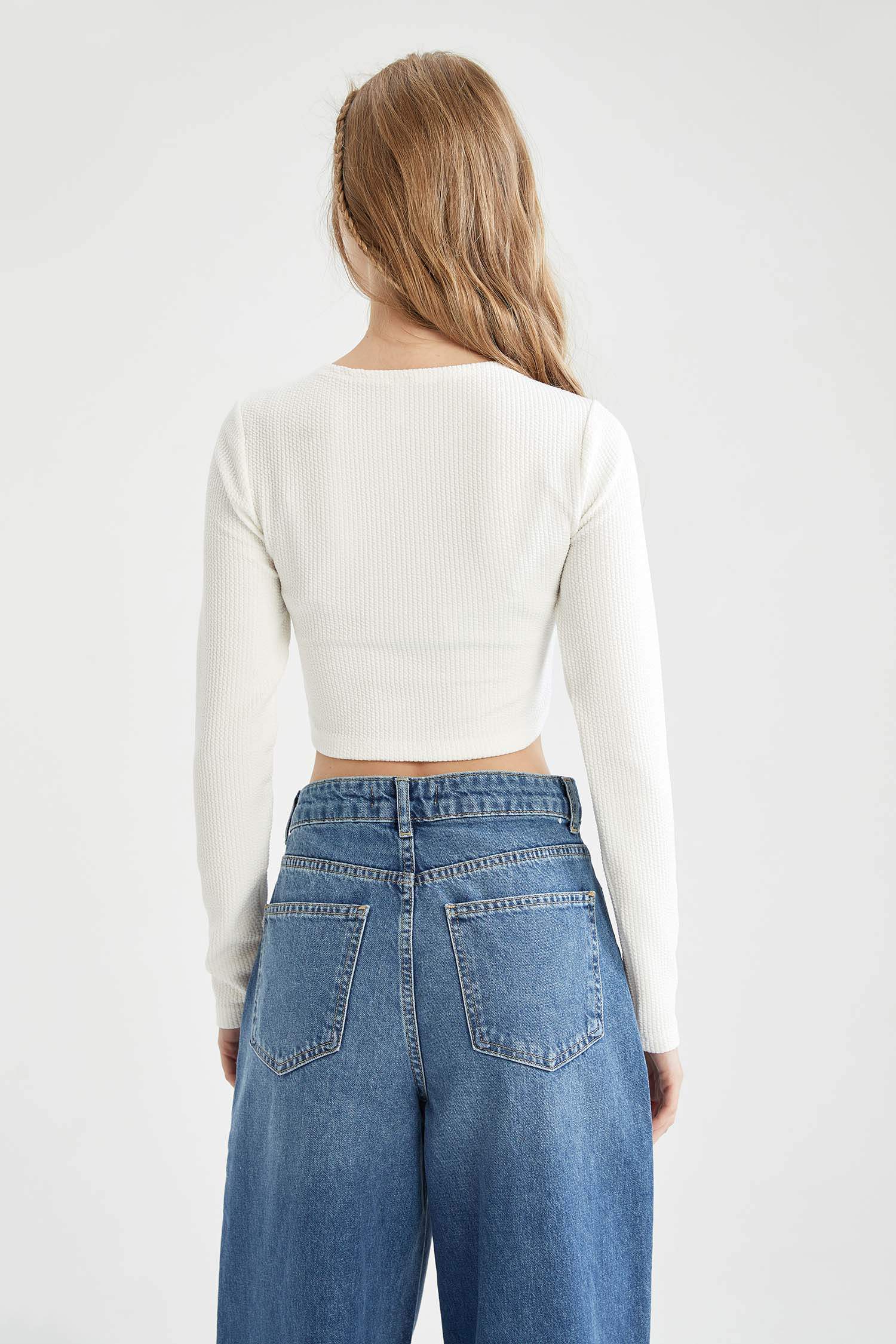 Uzun Kollu Önü Kısa Crop Top