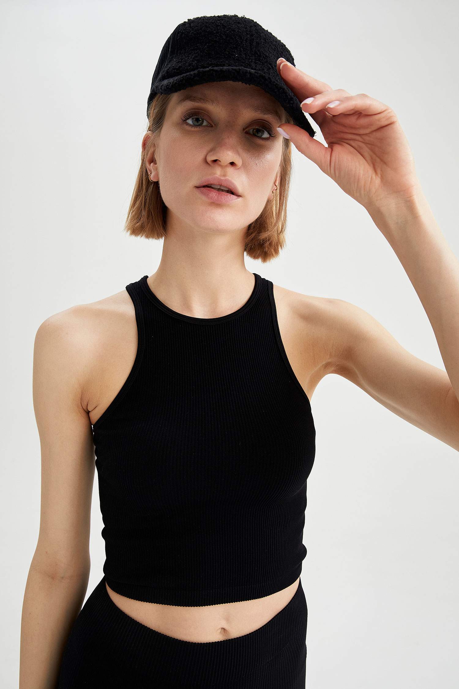 Halter Yaka Slim Fit Crop Top