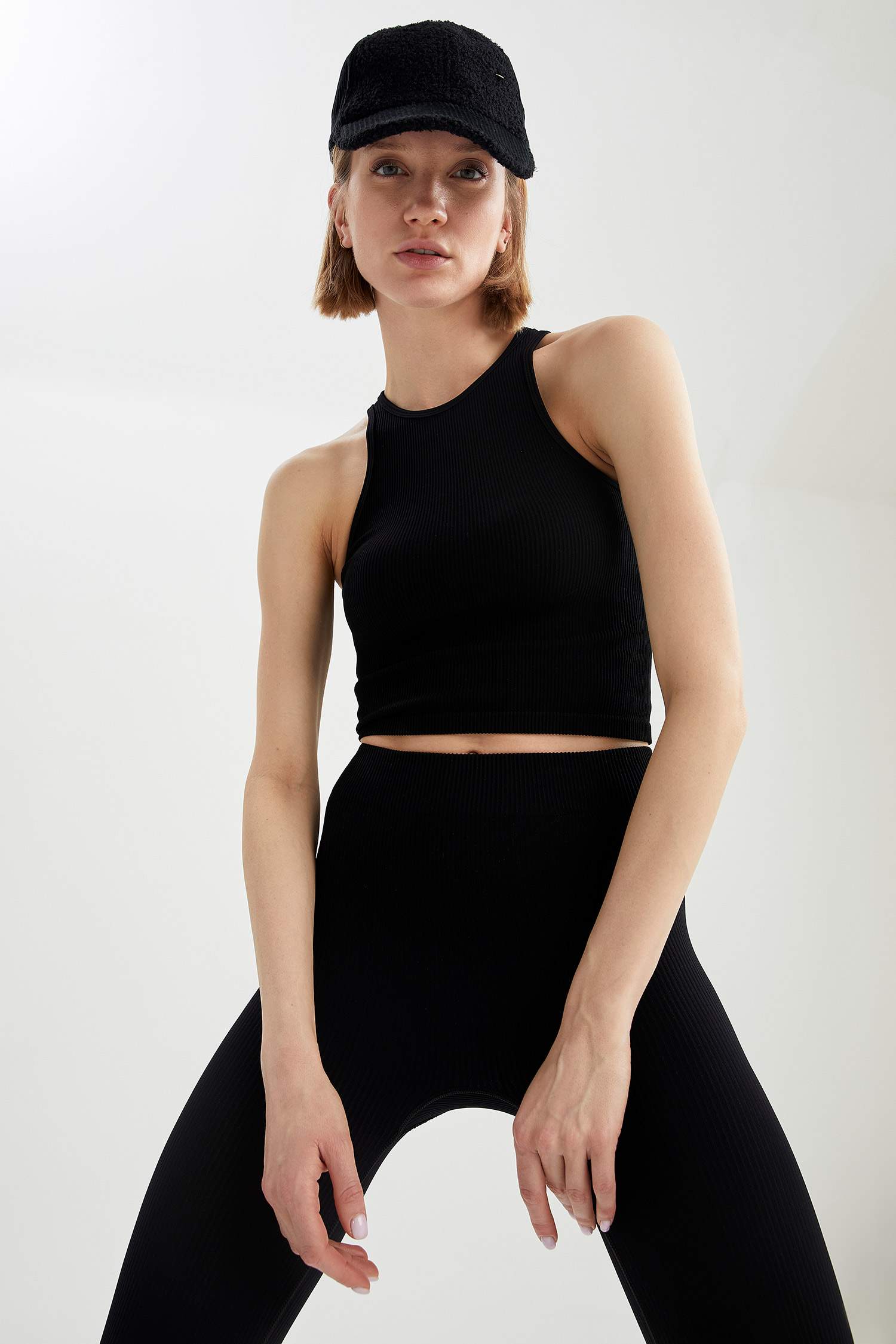 Halter Yaka Slim Fit Crop Top