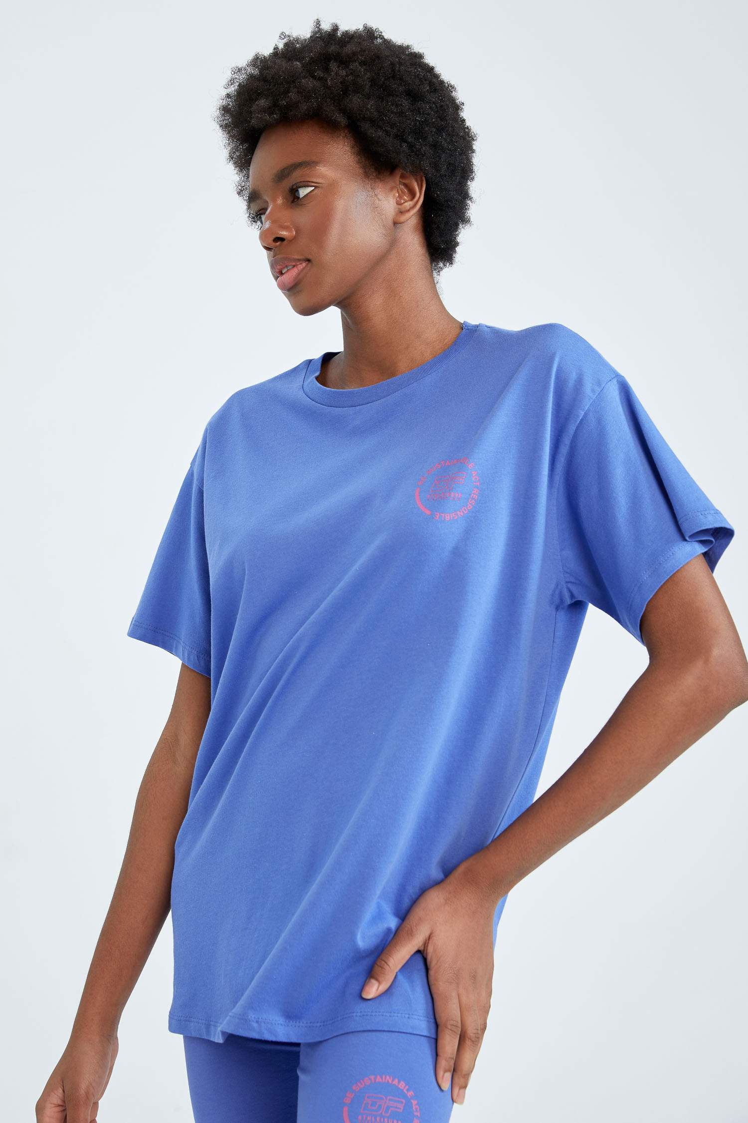 Defacto Fit Regular Fit Minimal Yazı Baskılı Sürdürülebilir Tişört