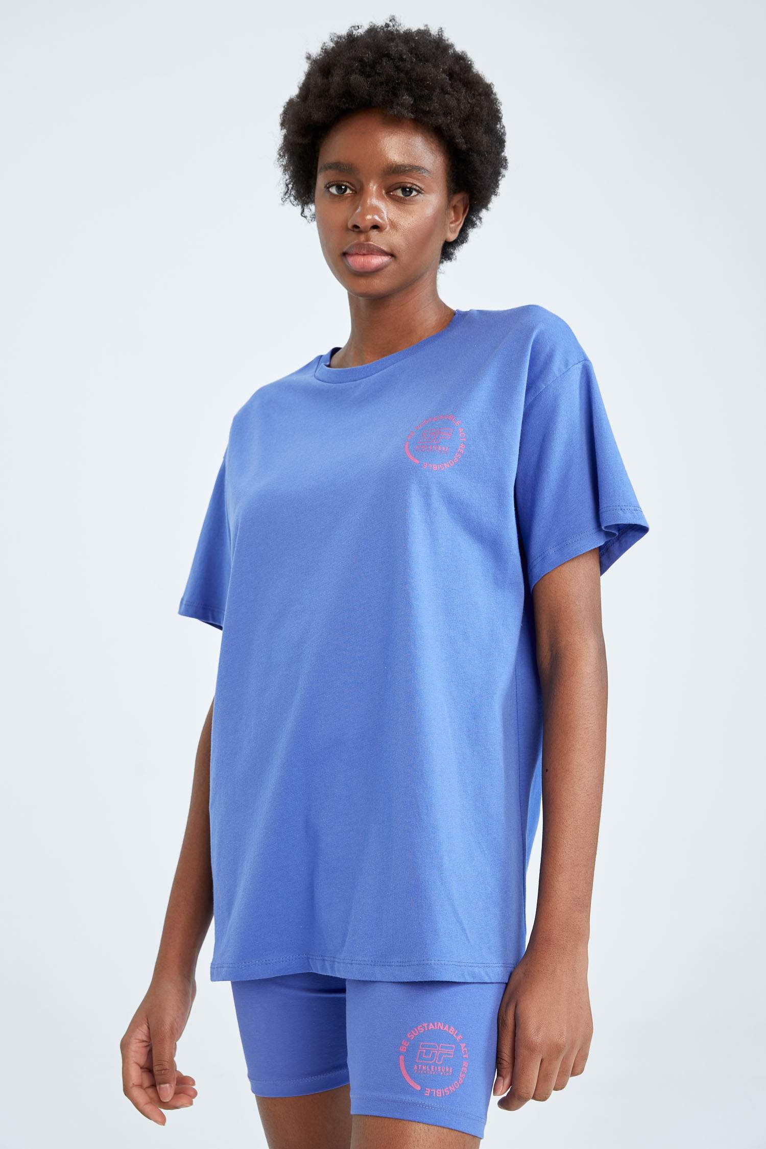 Defacto Fit Regular Fit Minimal Yazı Baskılı Sürdürülebilir Tişört