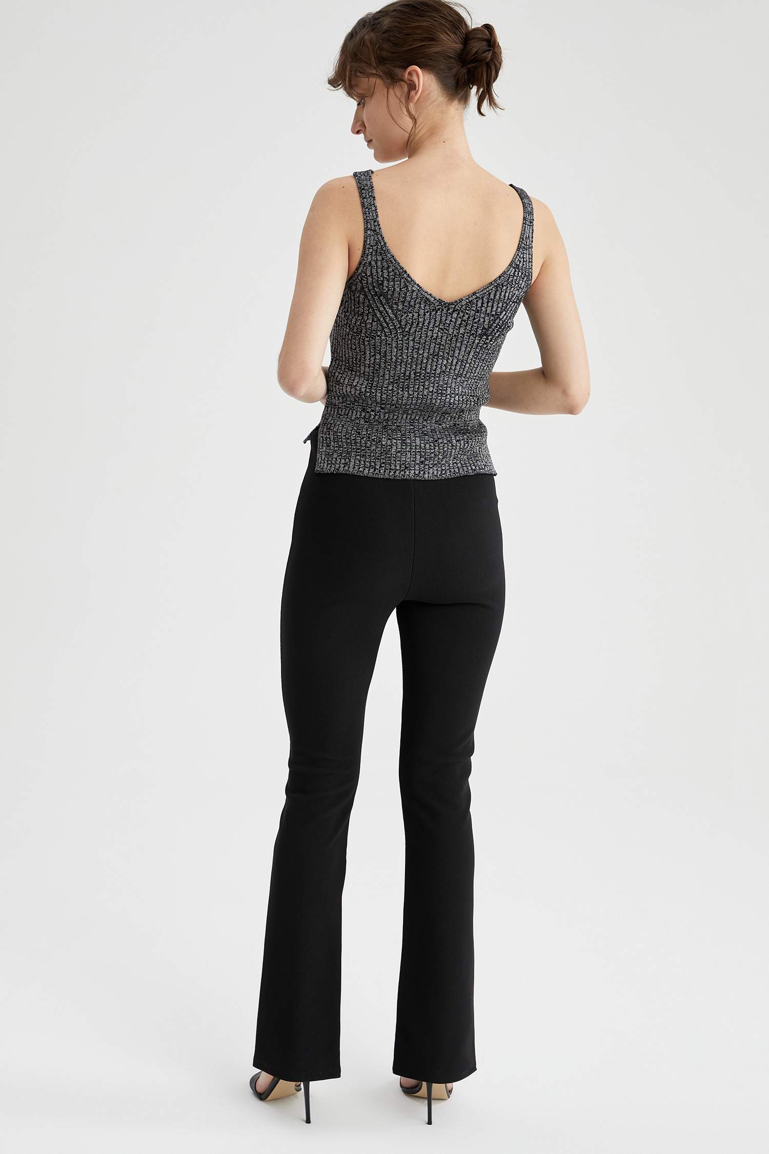 Yırtmaç Detaylı Slim Fit Pantolon