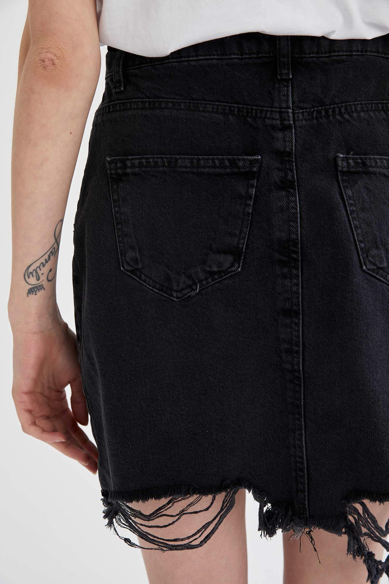 Coool Etek Uçu Yırtık Detaylı Jean Mini Etek