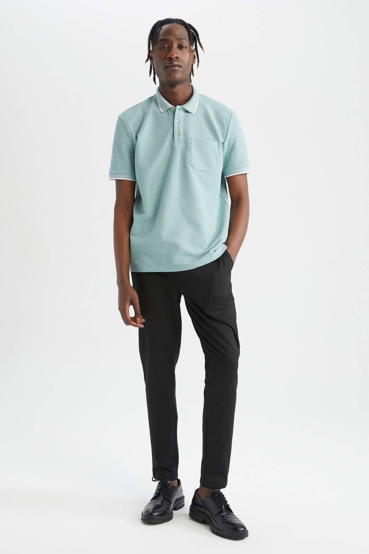 Regular Fit Polo Yaka Şerit Detaylı Kısa Kollu Tişört