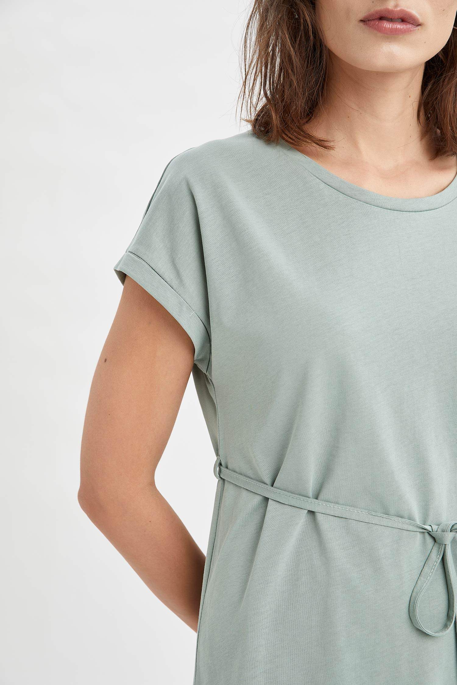 Basic Beli Bağcıklı Yazlık Kısa Kollu Mini Elbise