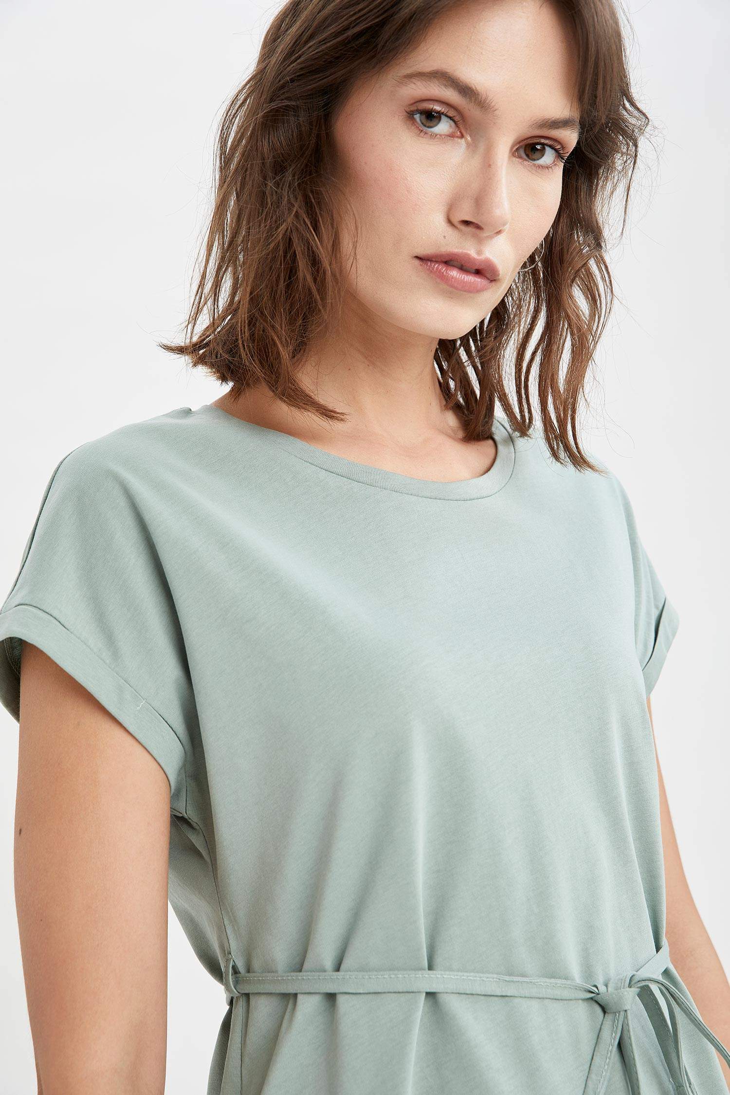 Basic Beli Bağcıklı Yazlık Kısa Kollu Mini Elbise