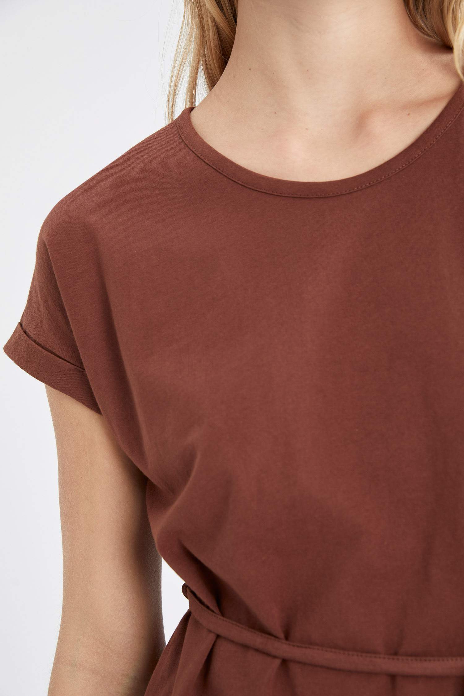 Basic Beli Bağcıklı Yazlık Kısa Kollu Mini Elbise