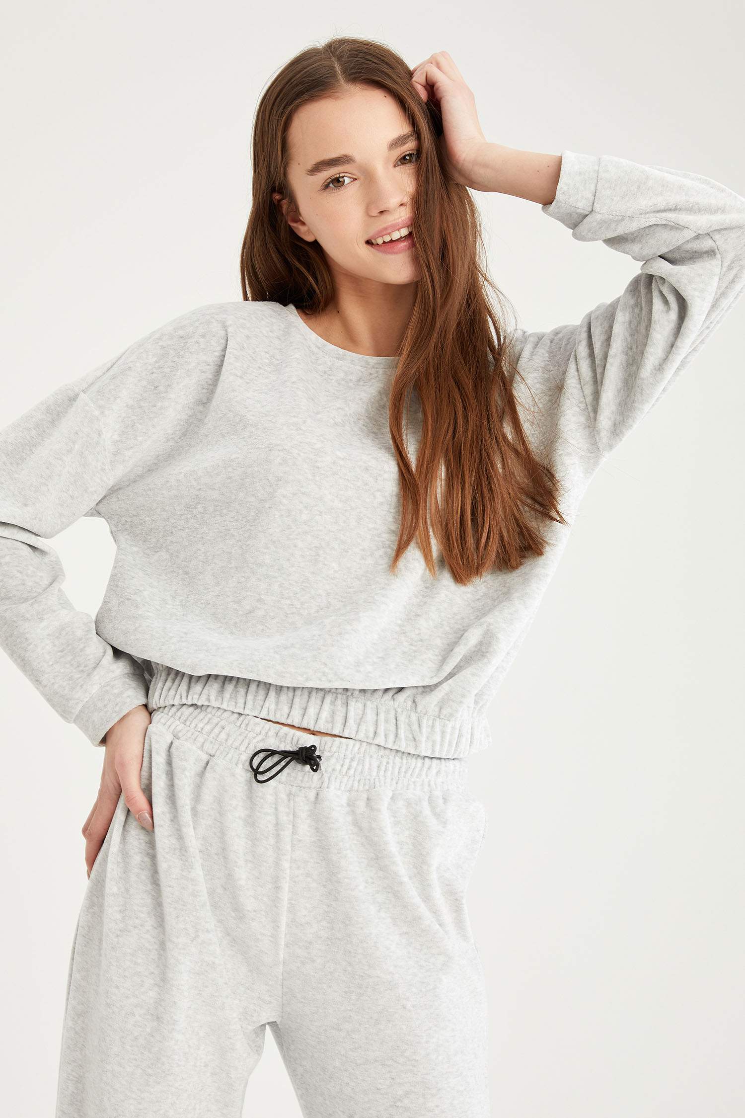 Kadife Crop Sweatshirt