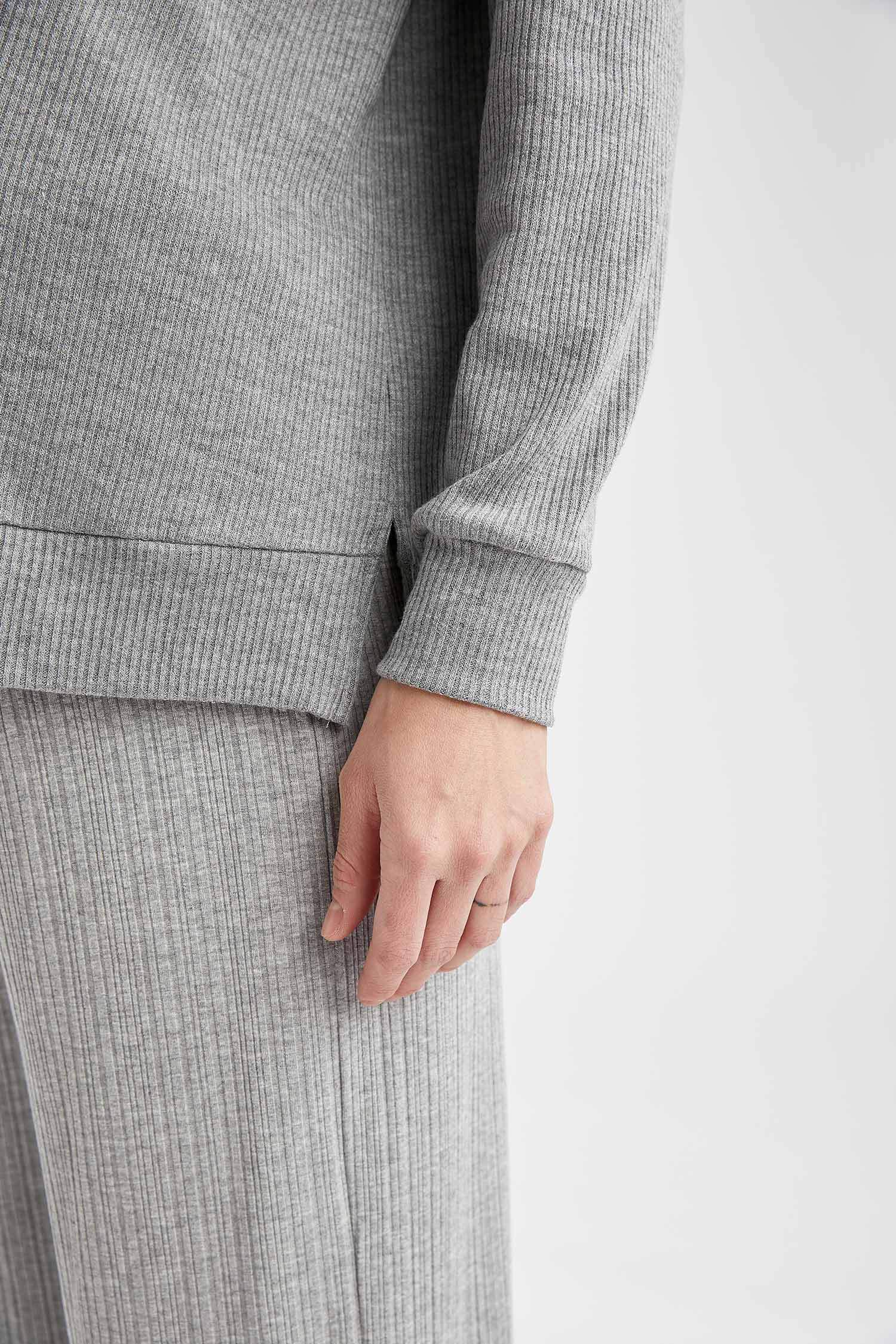 Hamile Basic Sweatshirt