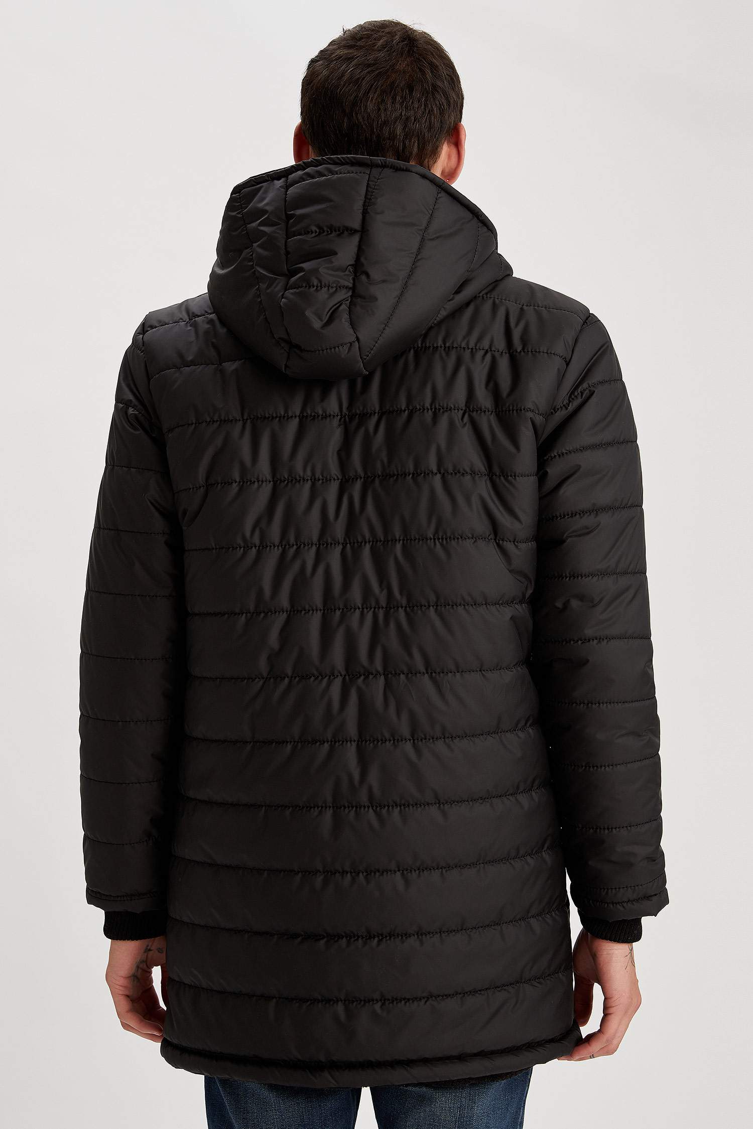 Kapüşonlu Regular Fit İçi Yumuşak Tüylü Kalın Mont